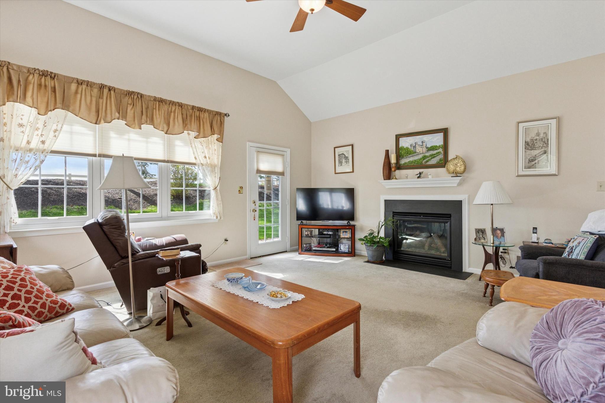 KINGSFIELD - Residential