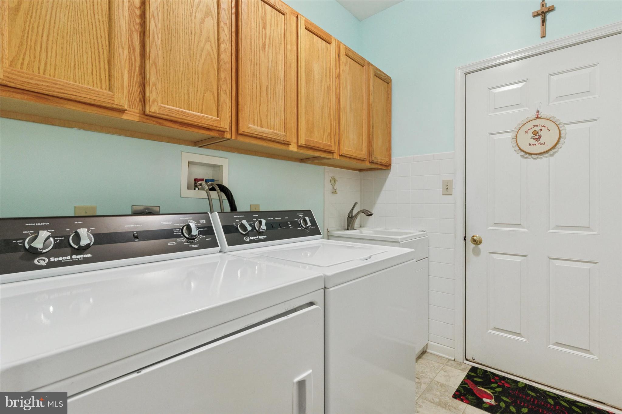 KINGSFIELD - Residential