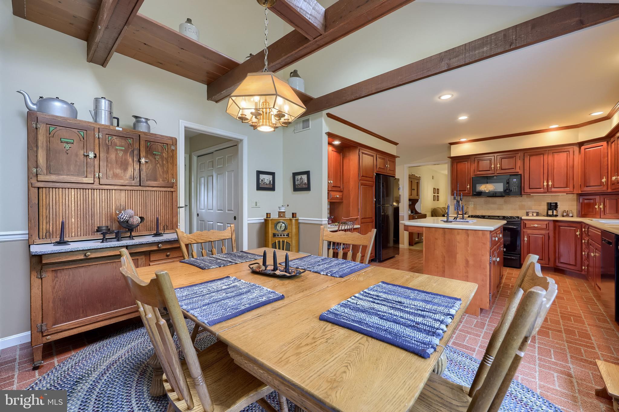 OLDE FIELD - Residential