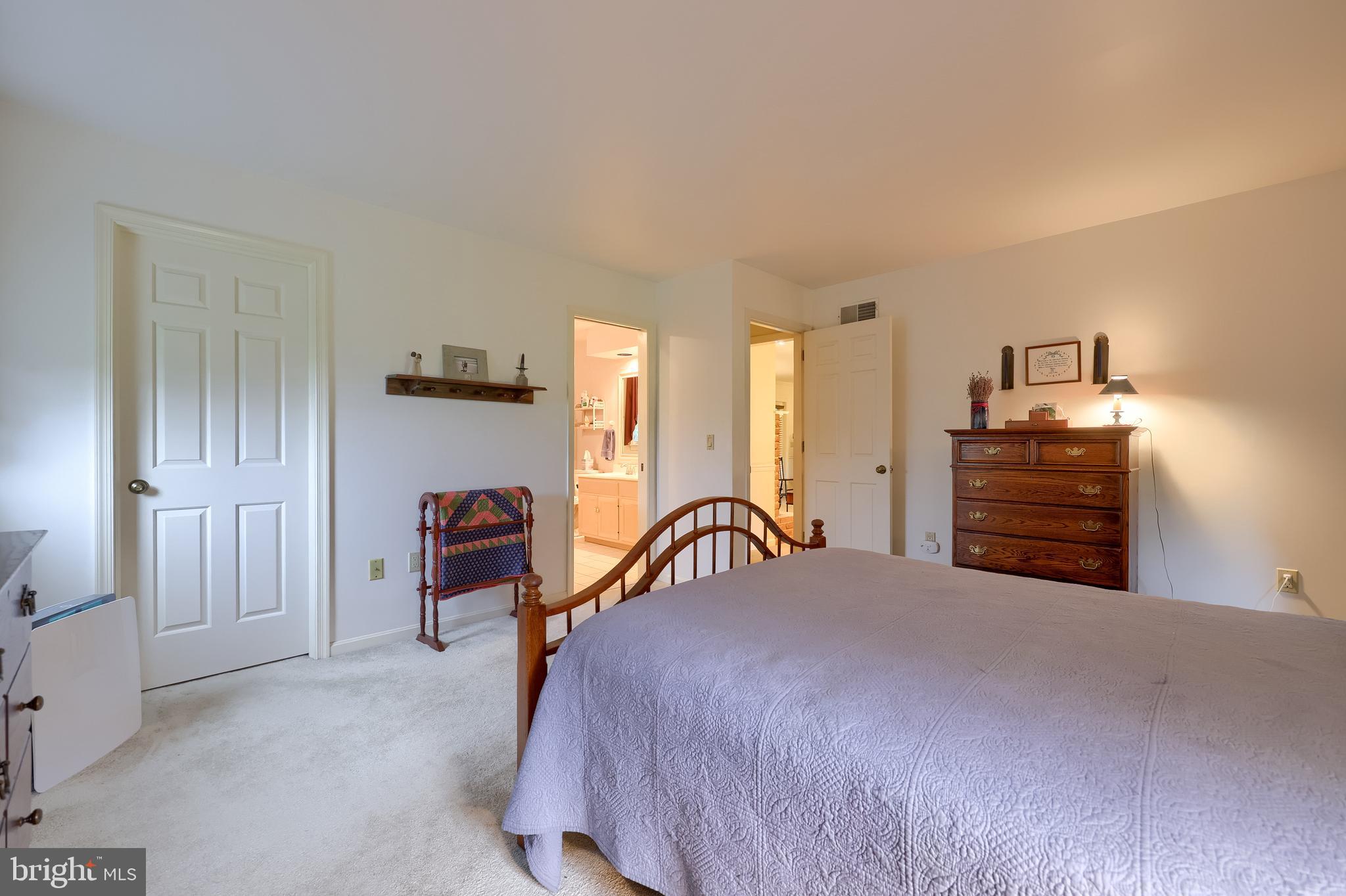 OLDE FIELD - Residential