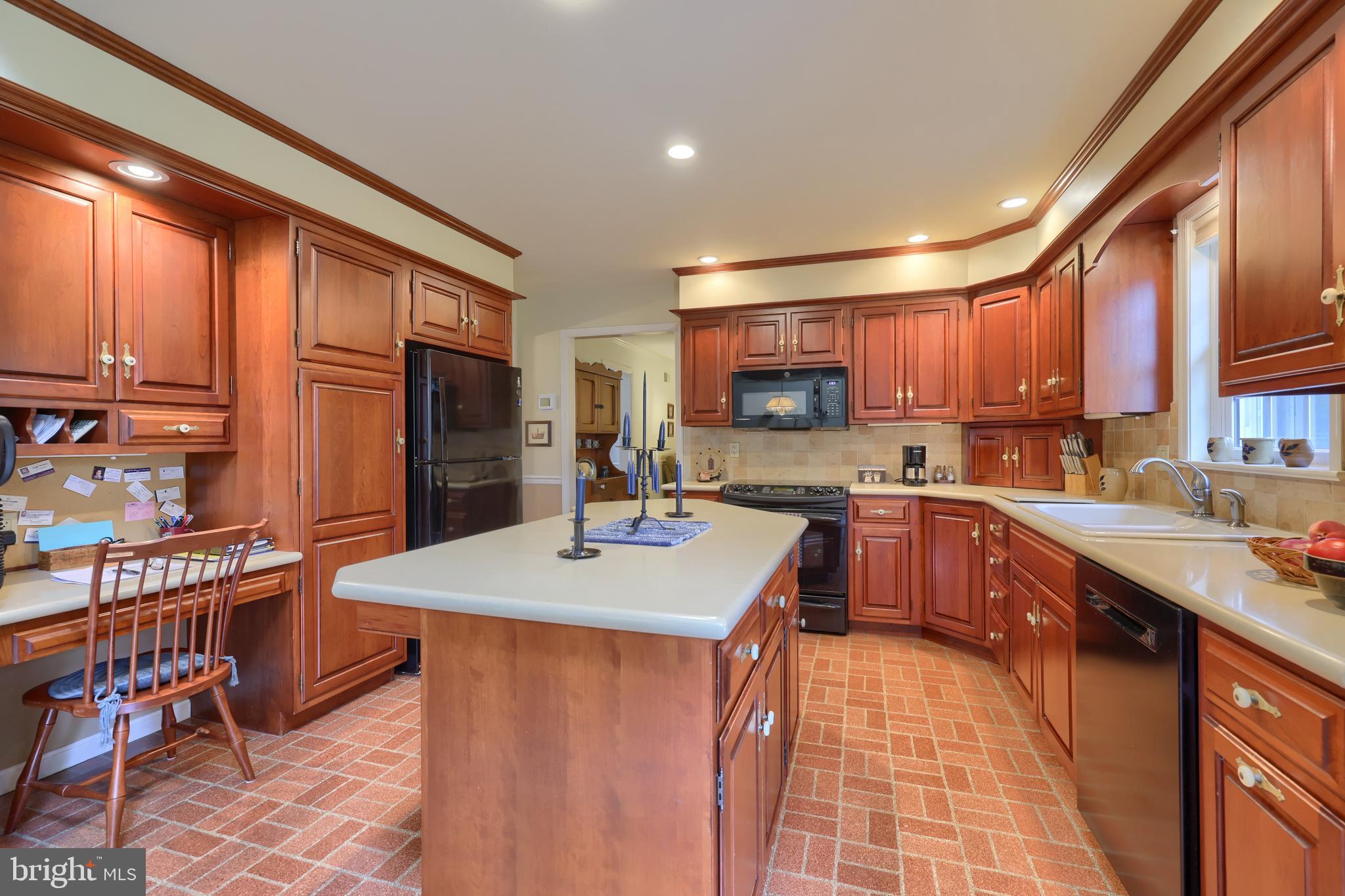 OLDE FIELD - Residential