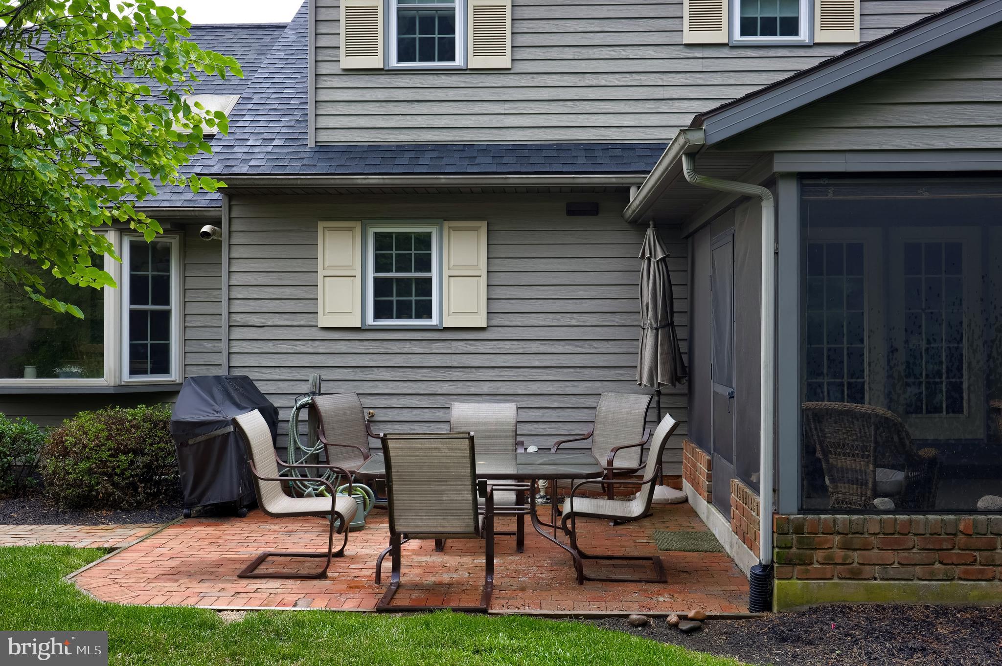 OLDE FIELD - Residential