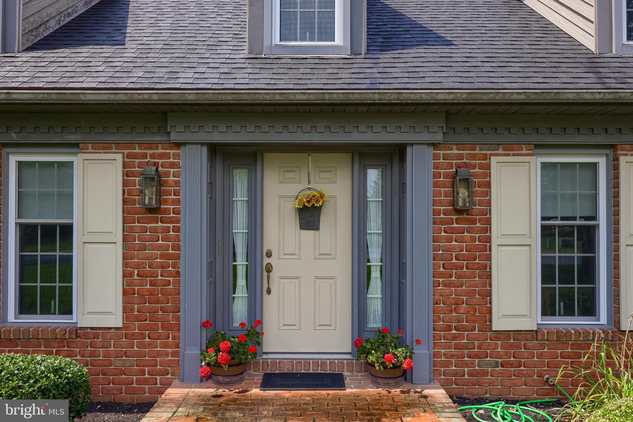 OLDE FIELD - Residential