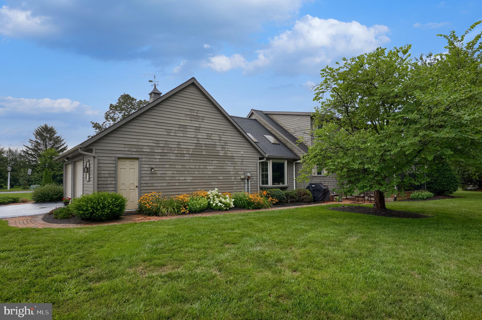 OLDE FIELD - Residential