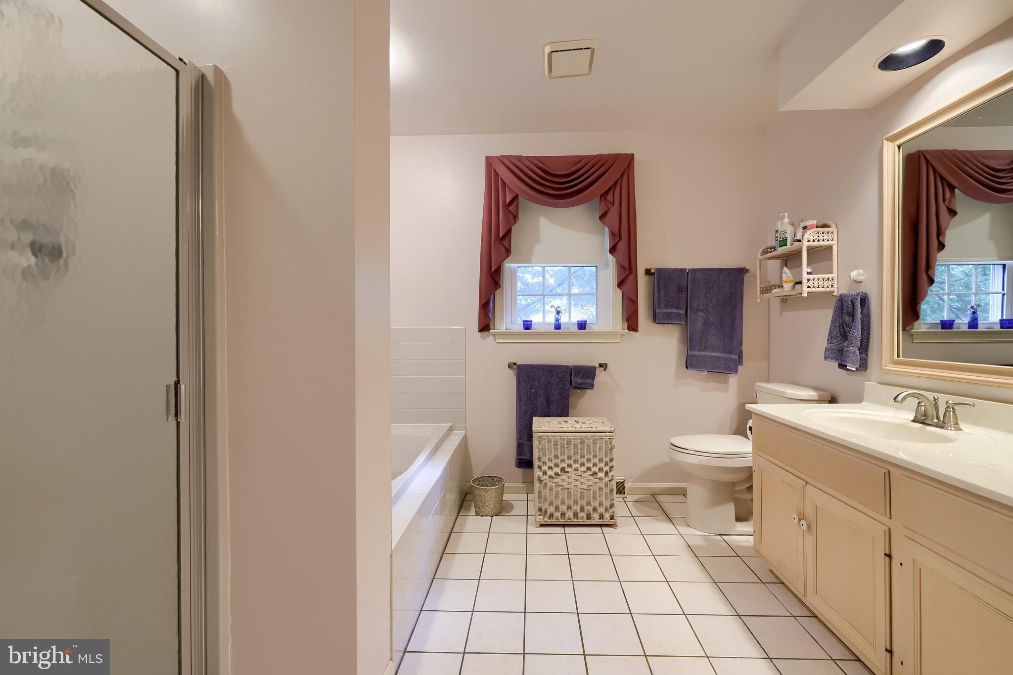 OLDE FIELD - Residential