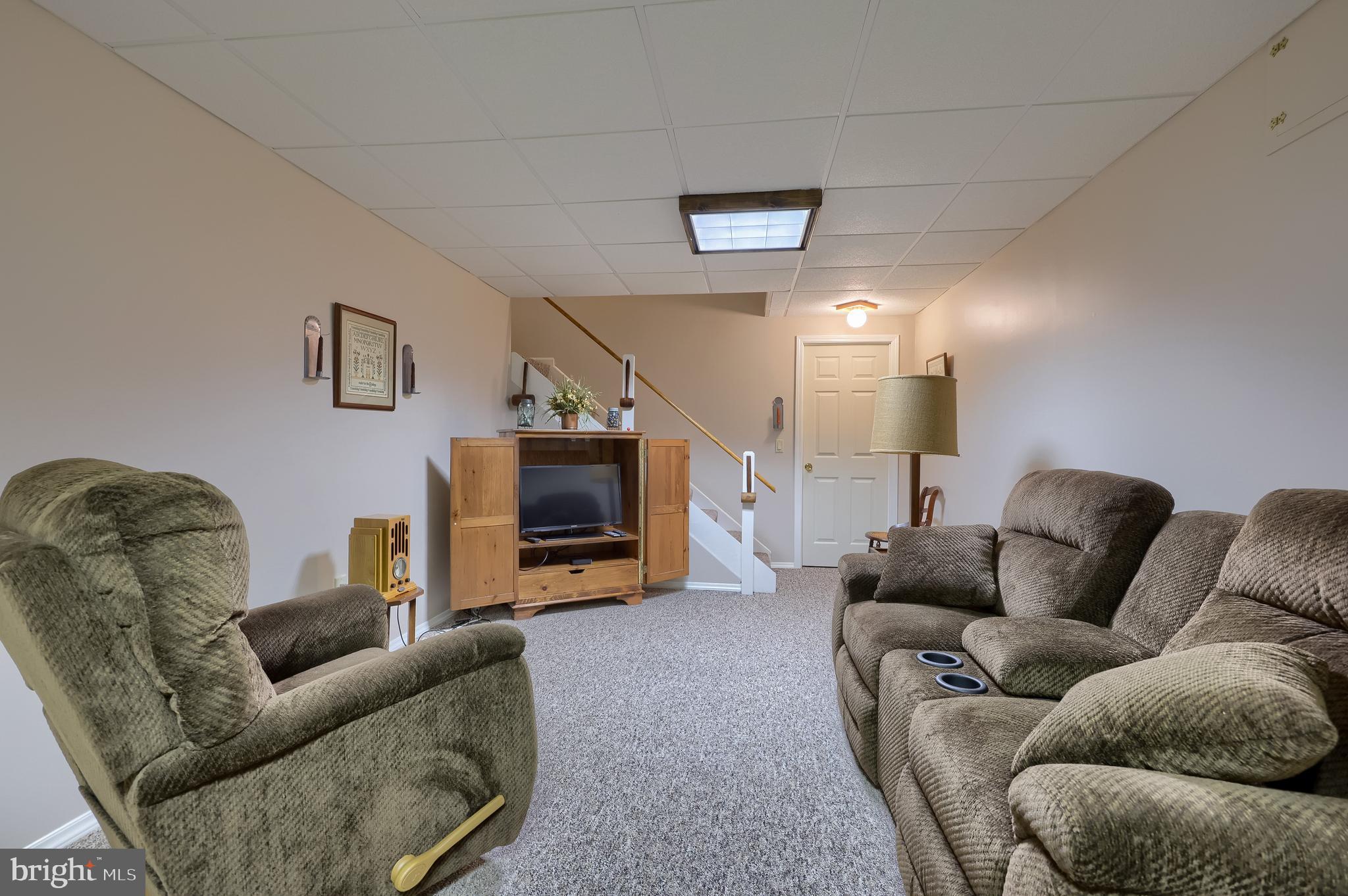 OLDE FIELD - Residential