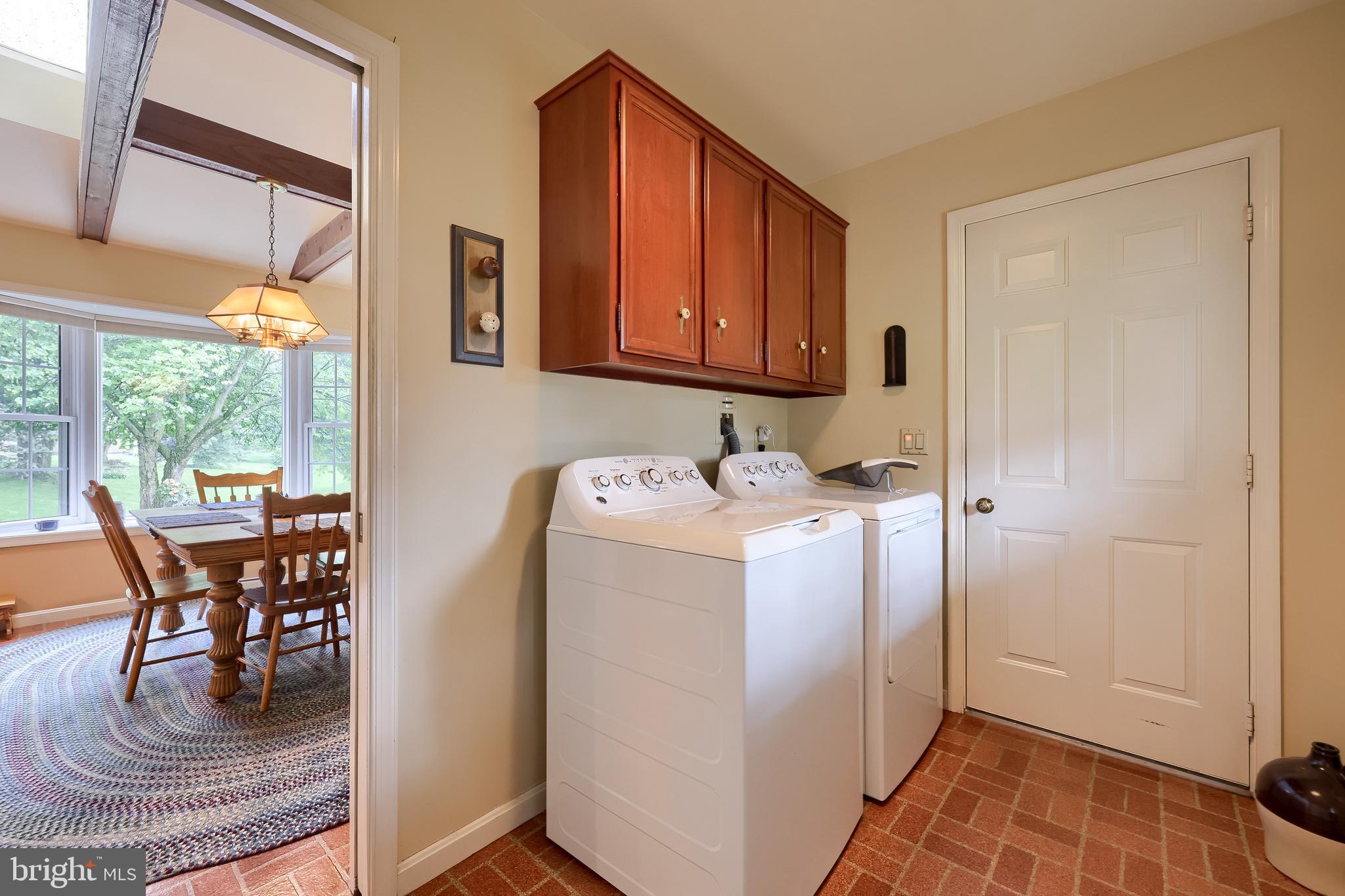 OLDE FIELD - Residential