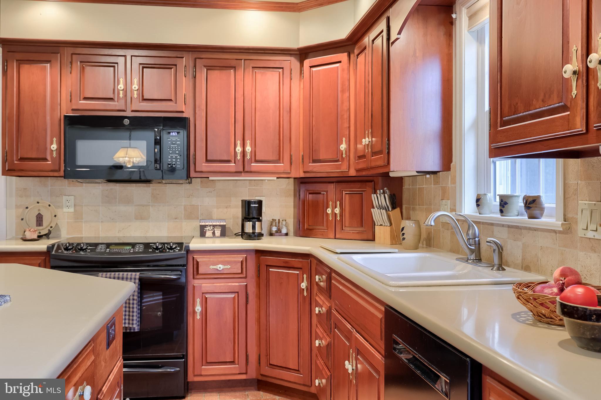 OLDE FIELD - Residential