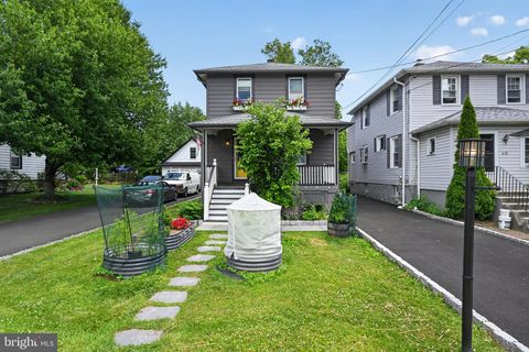 Homes For Sale - 417 Summit Avenue<br/> FORT WASHINGTON, PA 19034