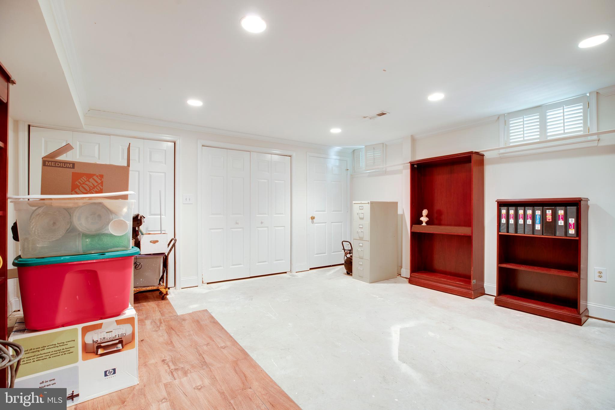 BRIARLYNN ESTATES - Residential