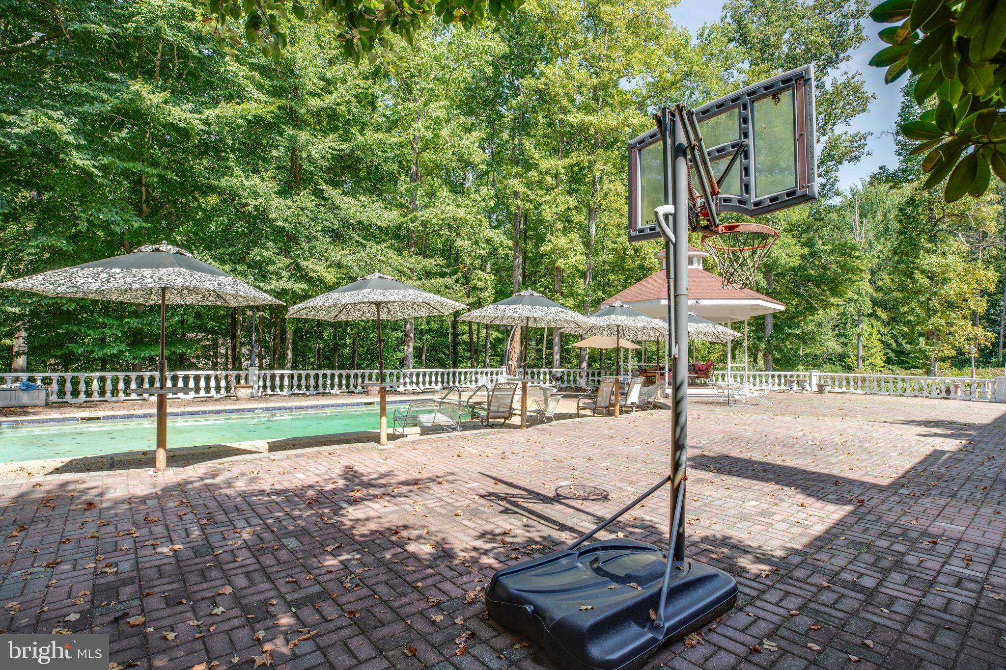 BRIARLYNN ESTATES - Residential