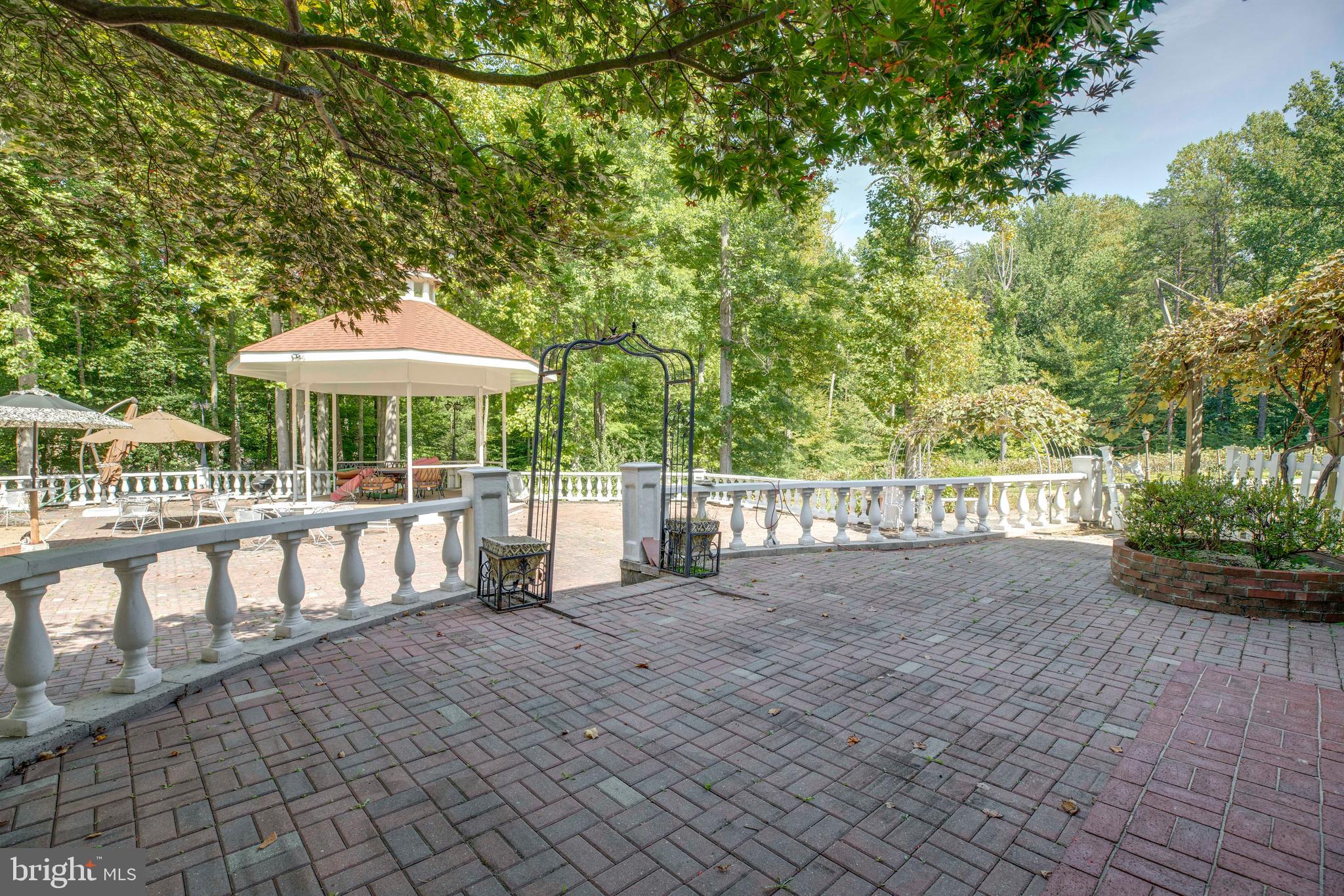 BRIARLYNN ESTATES - Residential