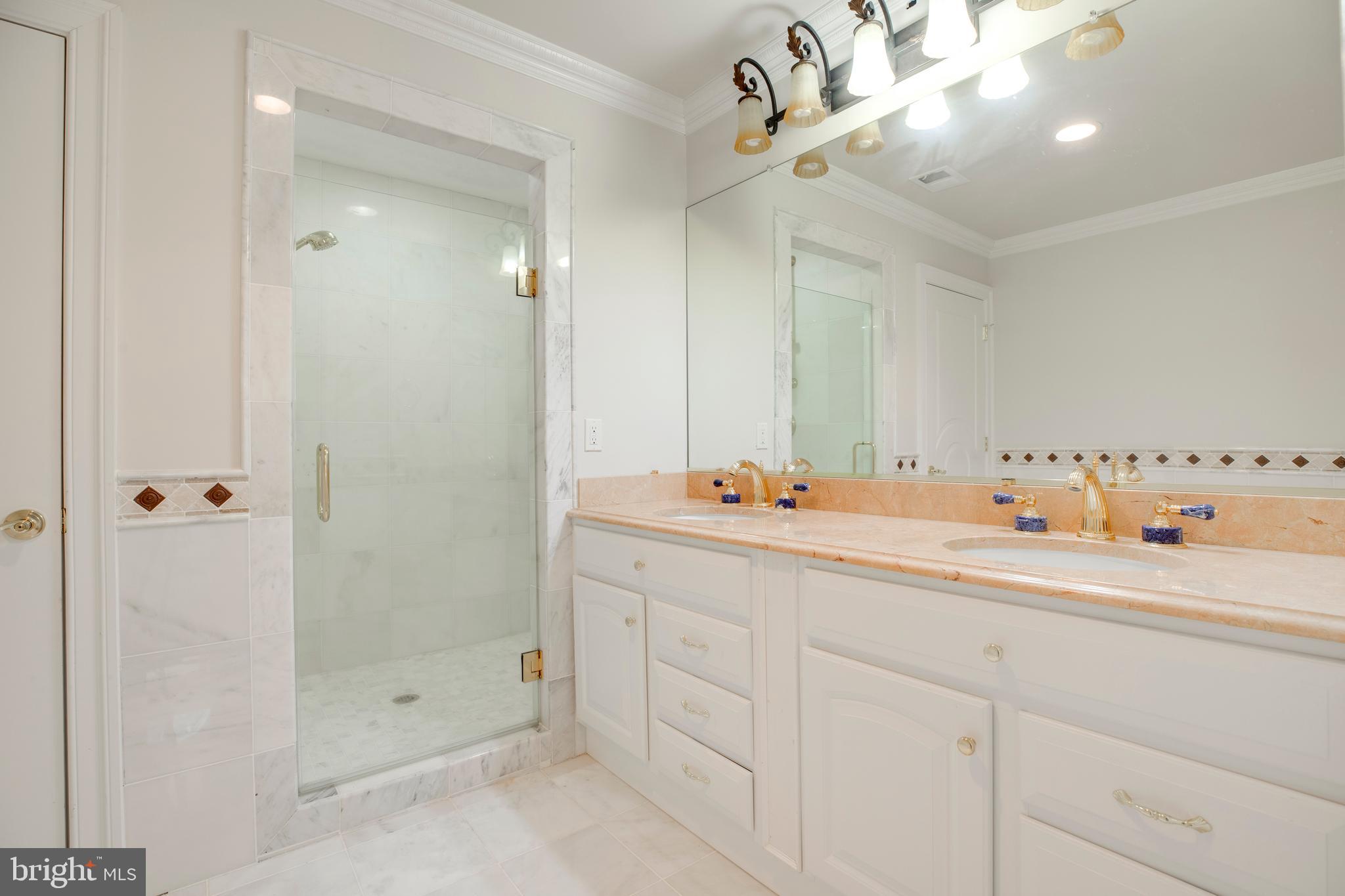 BRIARLYNN ESTATES - Residential