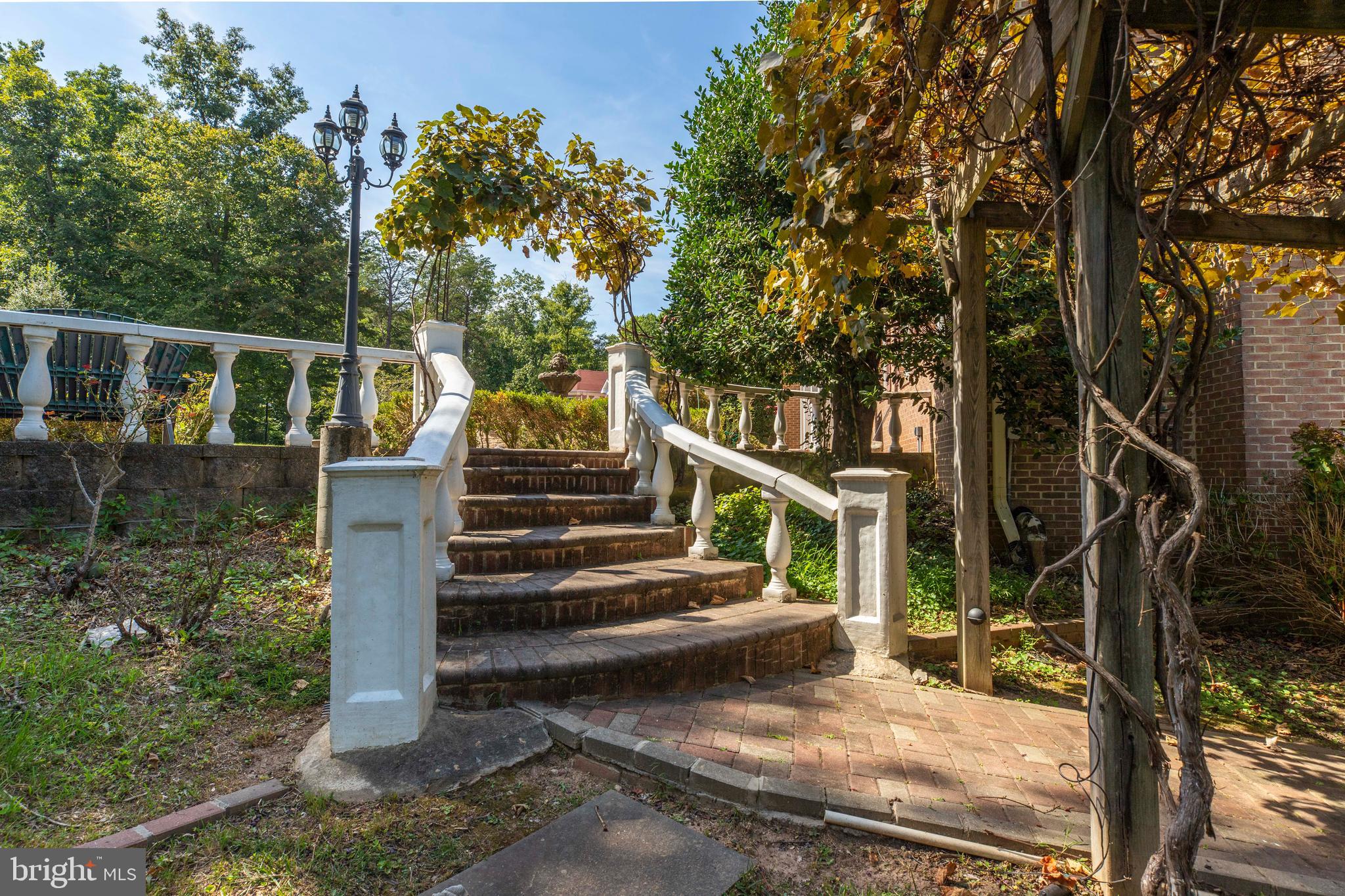 BRIARLYNN ESTATES - Residential