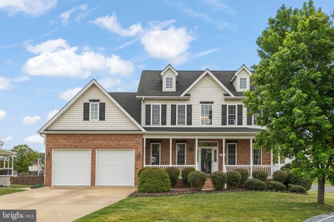 Homes For Sale - 100 Reams Station Court<br/> Frederick County, STEPHENS CITY, VA 22655