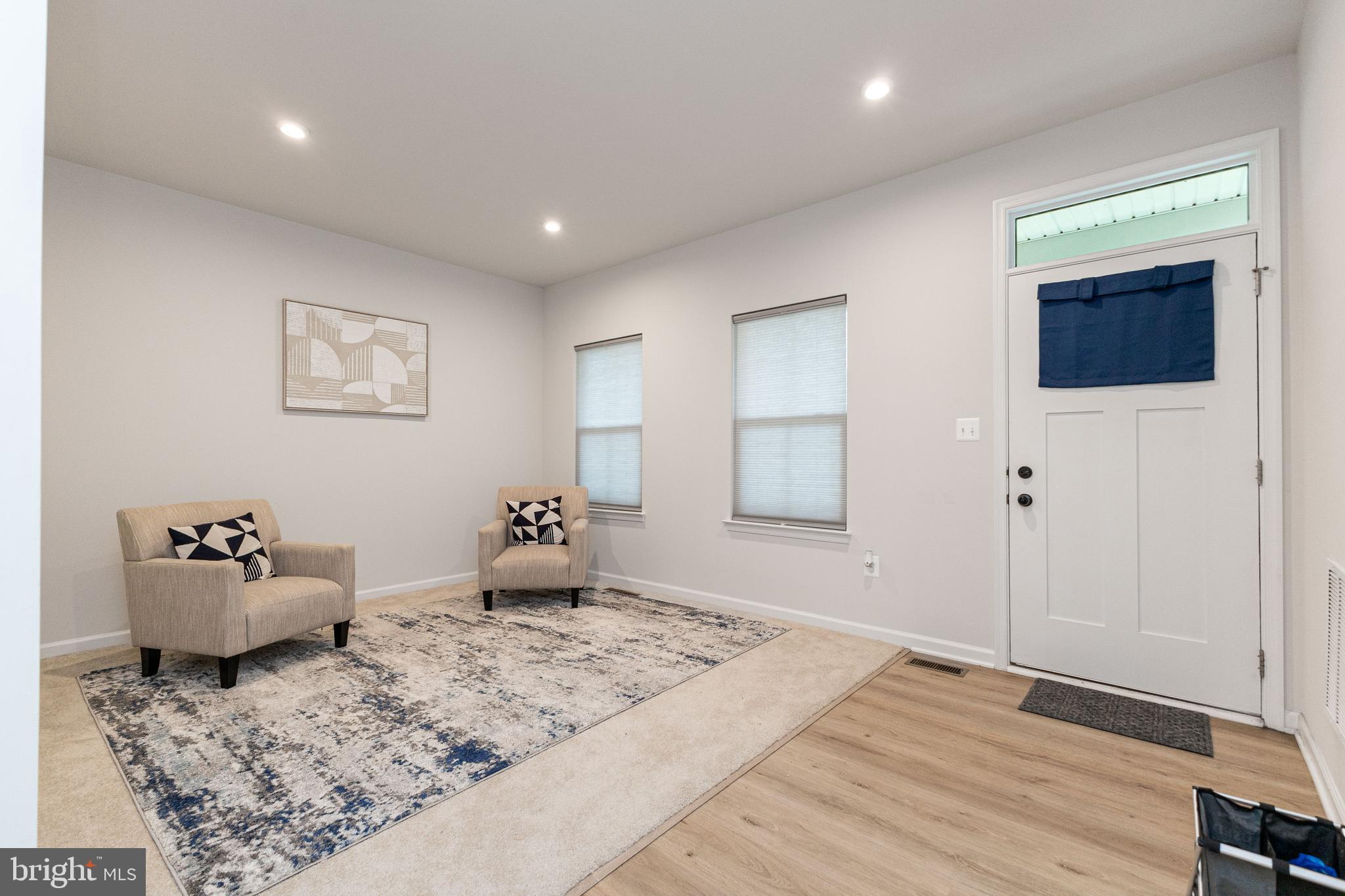 WOODBERRY MANOR - Residential