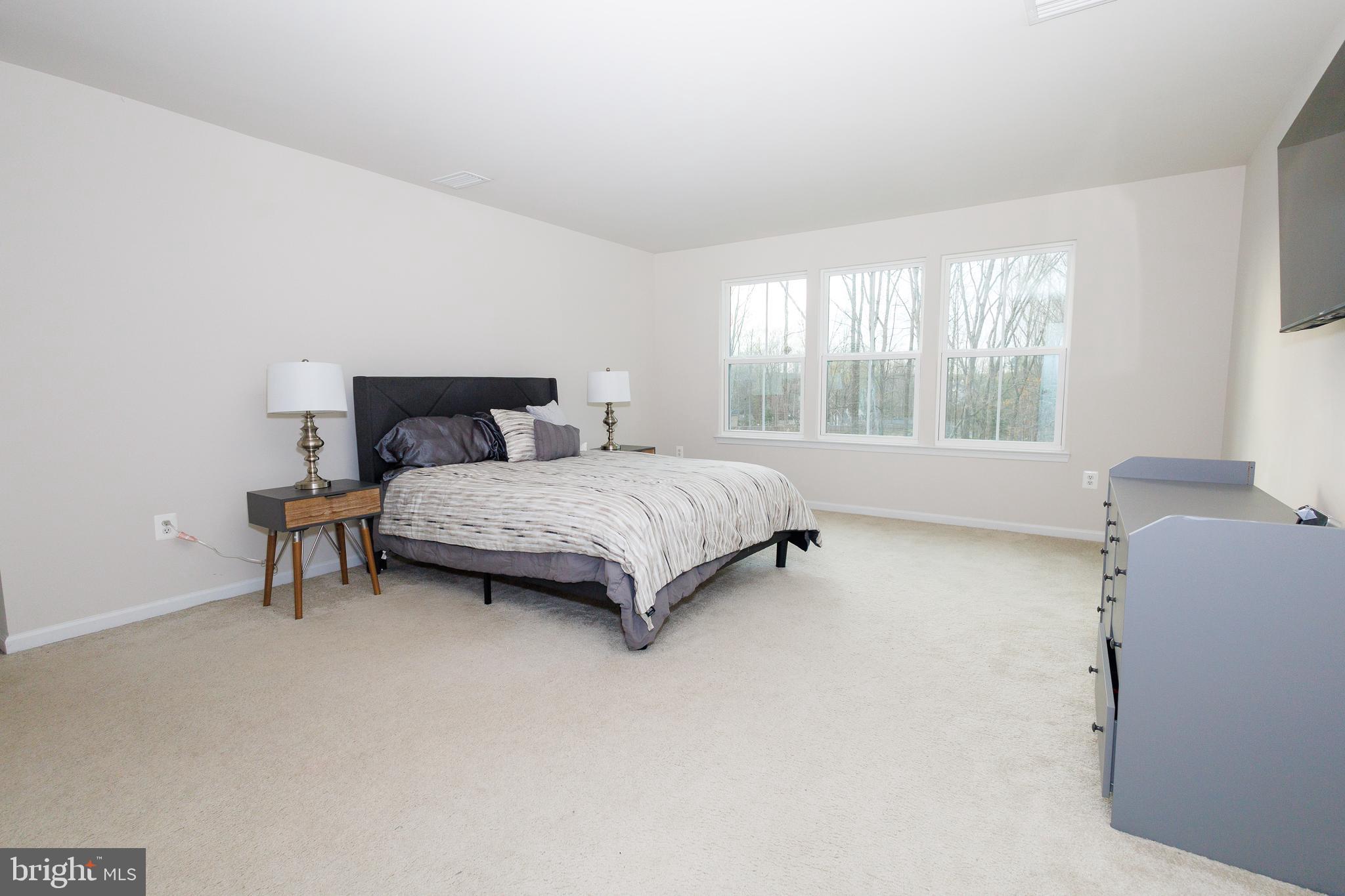 WOODBERRY MANOR - Residential