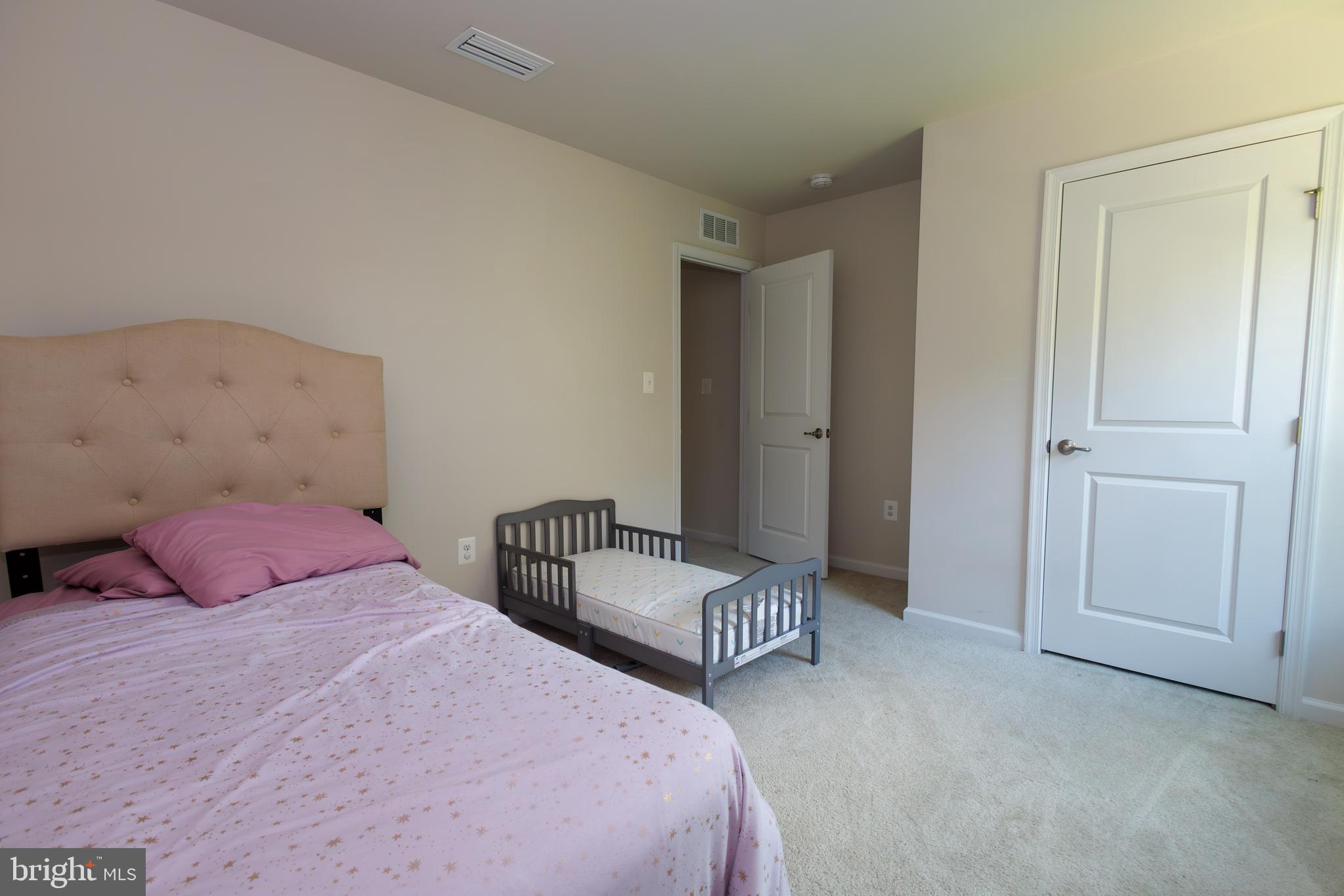 WOODBERRY MANOR - Residential