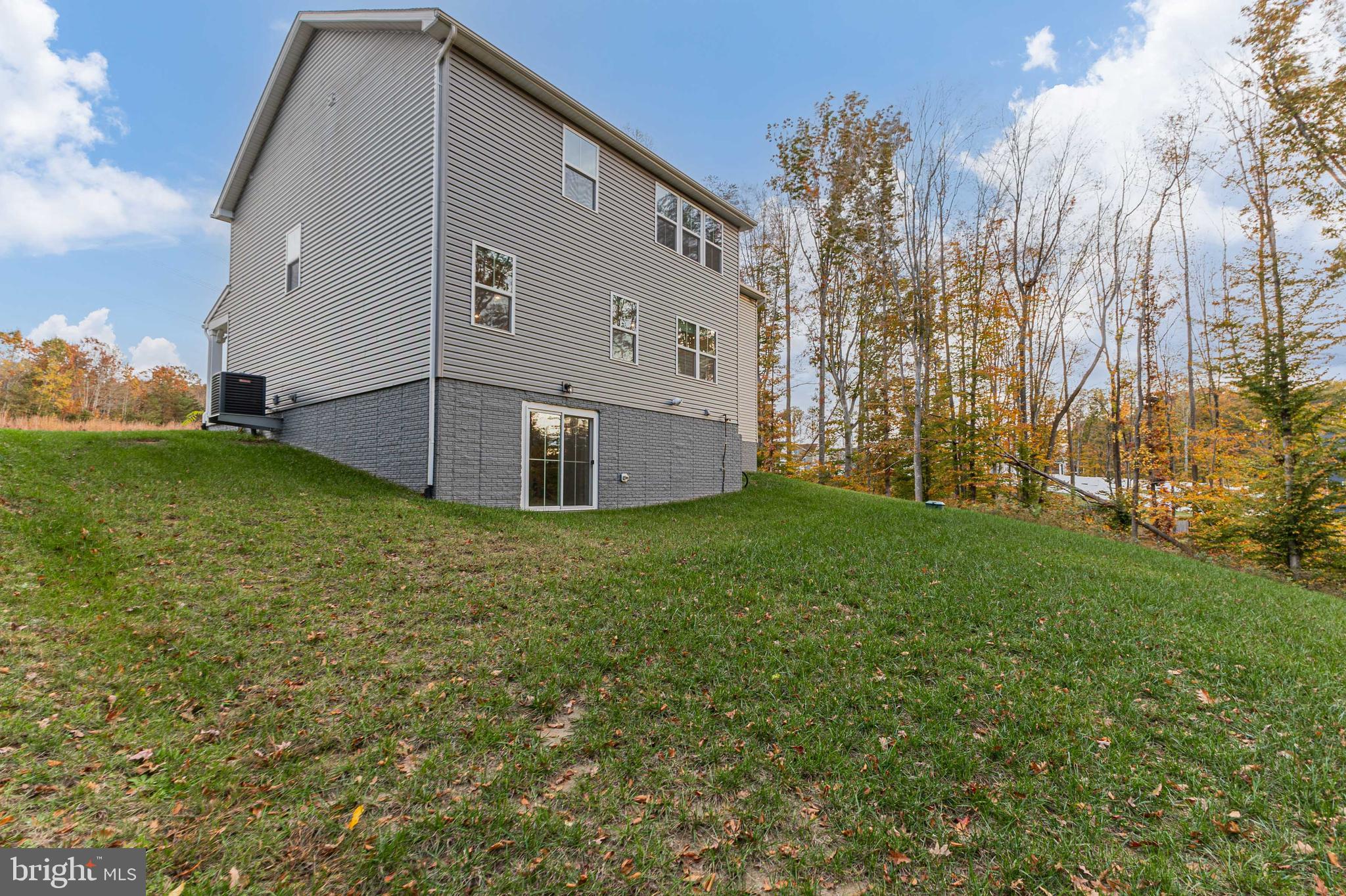 WOODBERRY MANOR - Residential