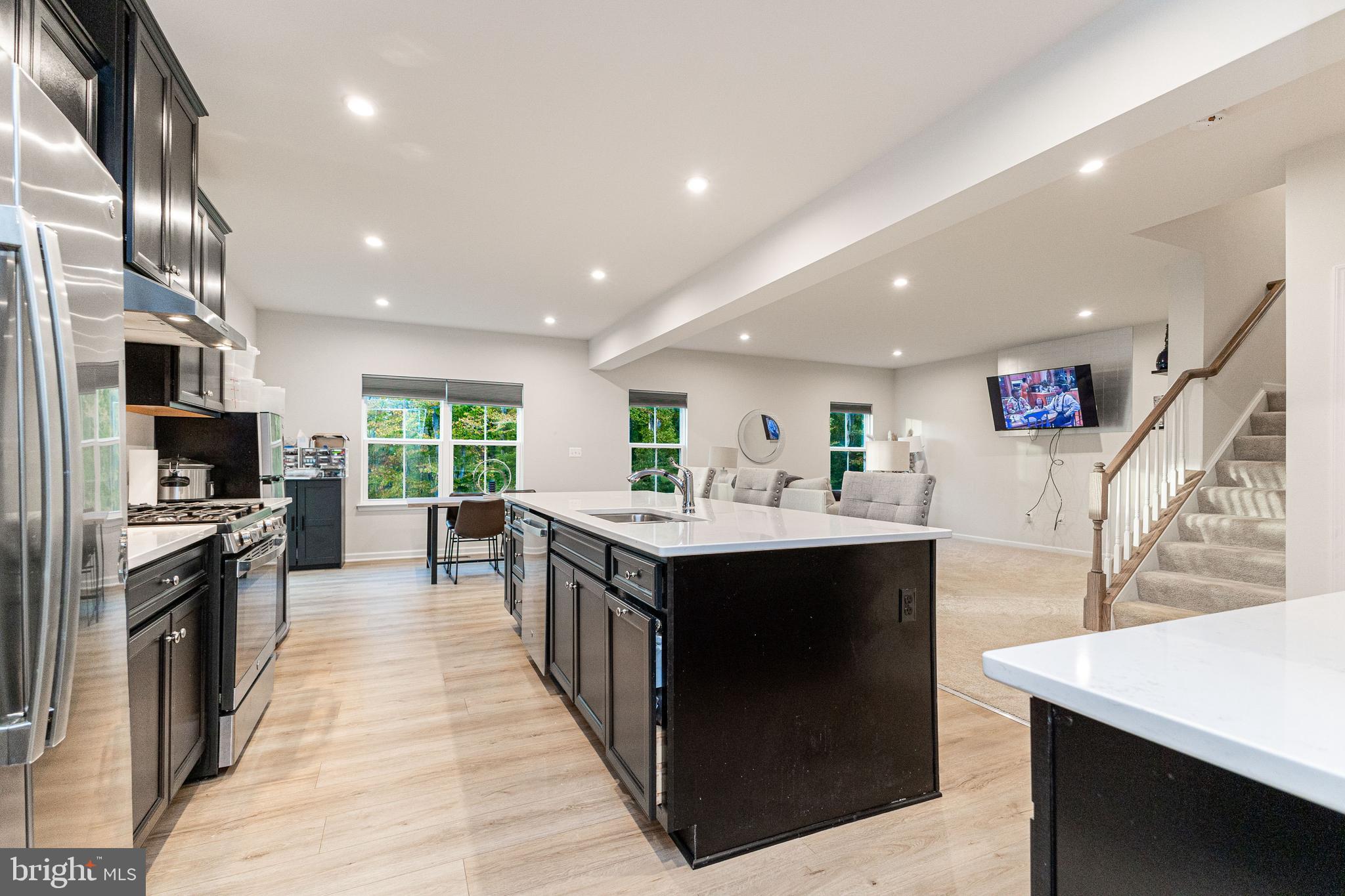 WOODBERRY MANOR - Residential