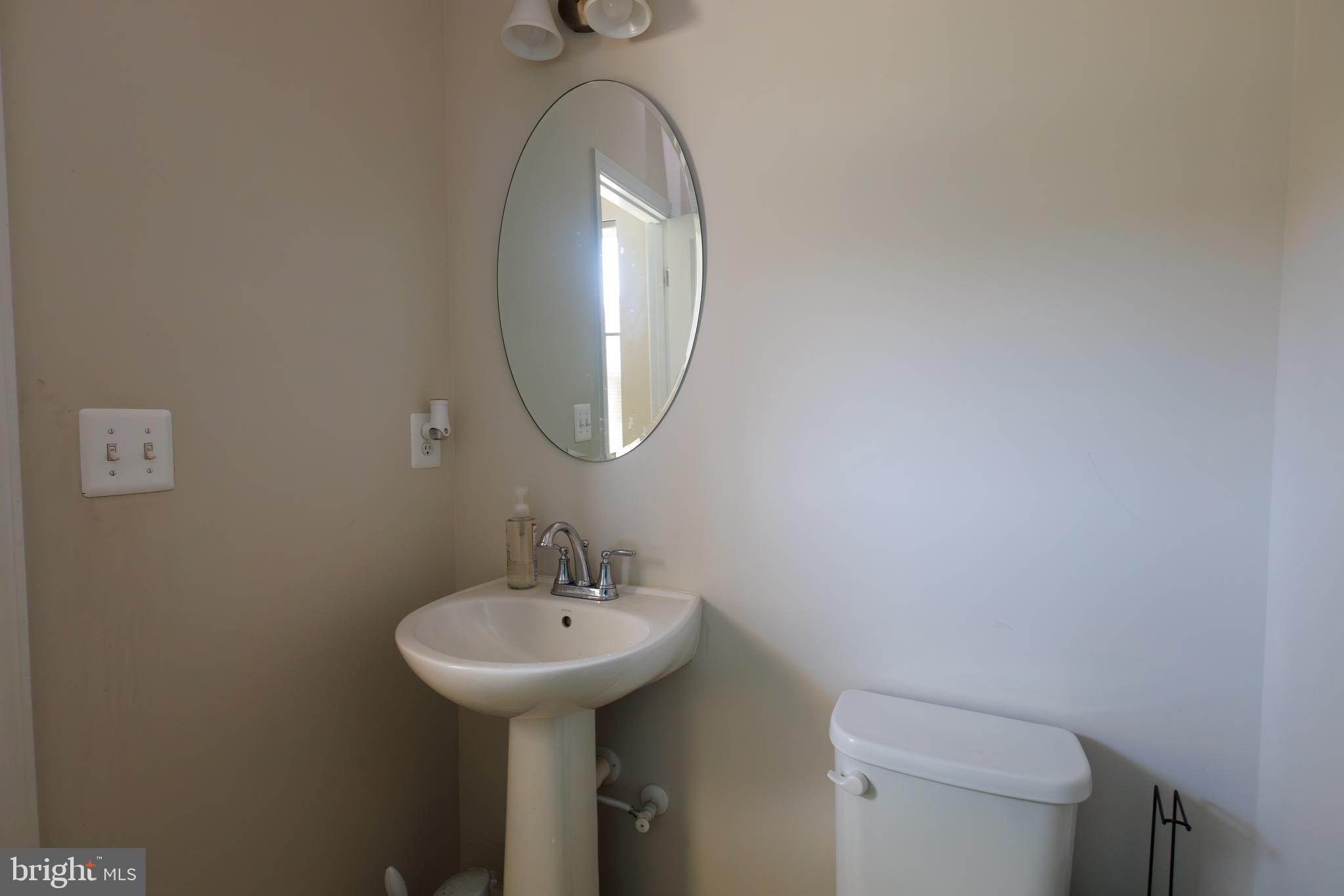 WOODBERRY MANOR - Residential