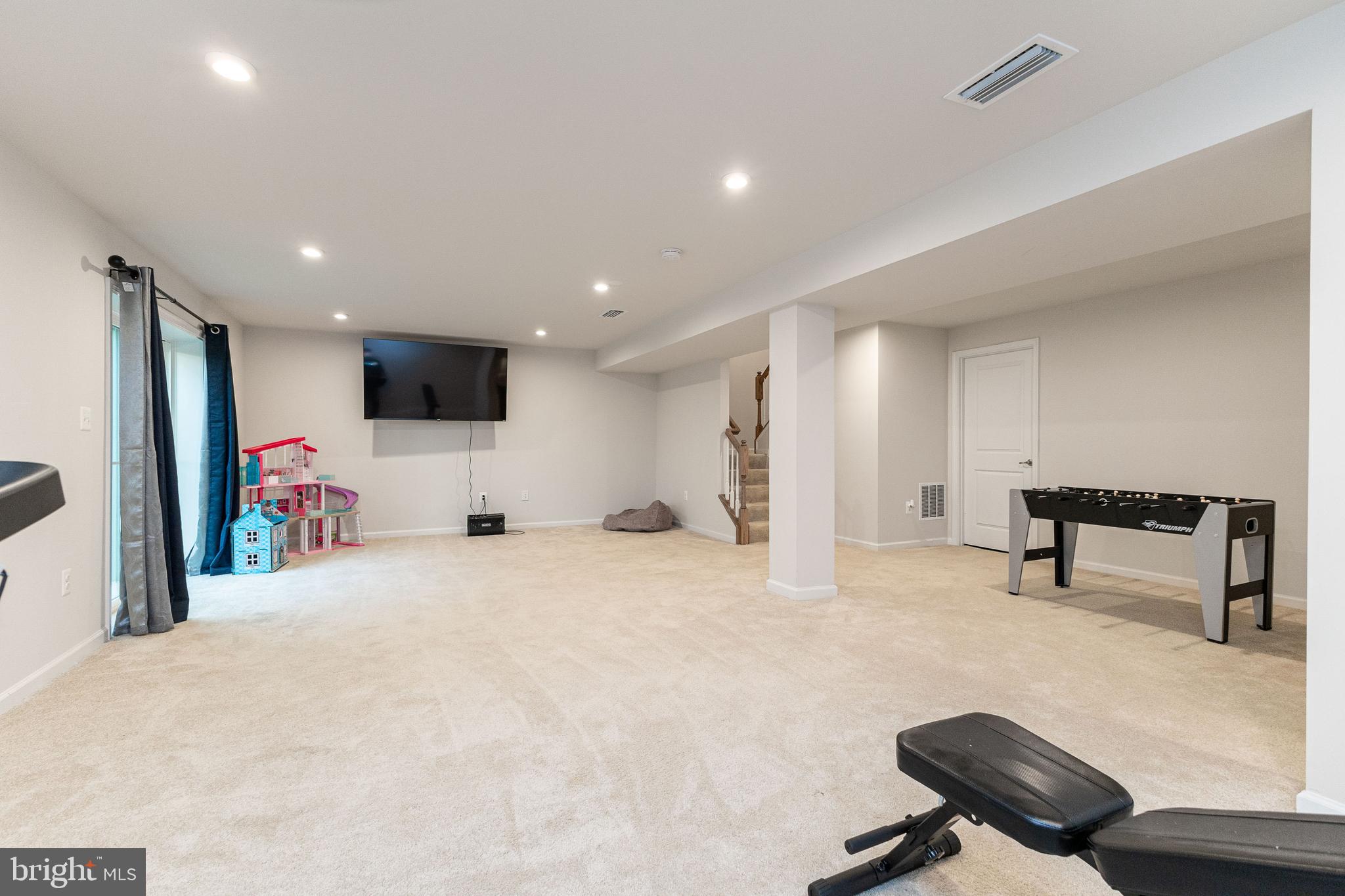 WOODBERRY MANOR - Residential