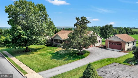 Homes For Sale - 306 Chestnut Street<br/> Lebanon County, RICHLAND, PA 17087