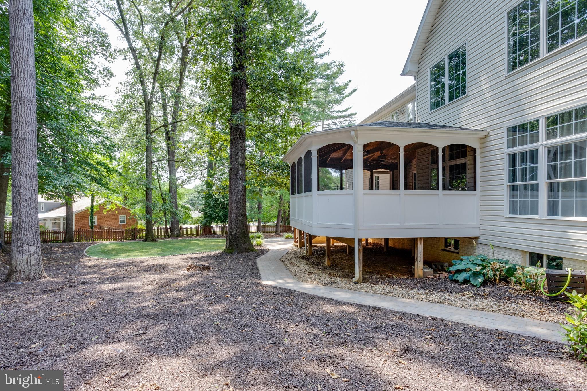 CHESTNUT HILL - Residential