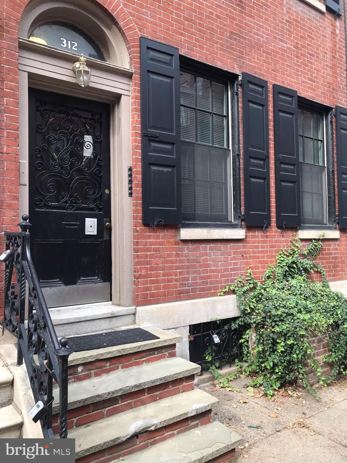 WASHINGTON SQ WEST - Residential Lease