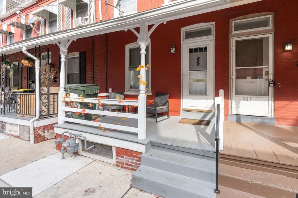 Photo of 629 Lake Street, LANCASTER, PA 17603 (MLS # PALA2079126)