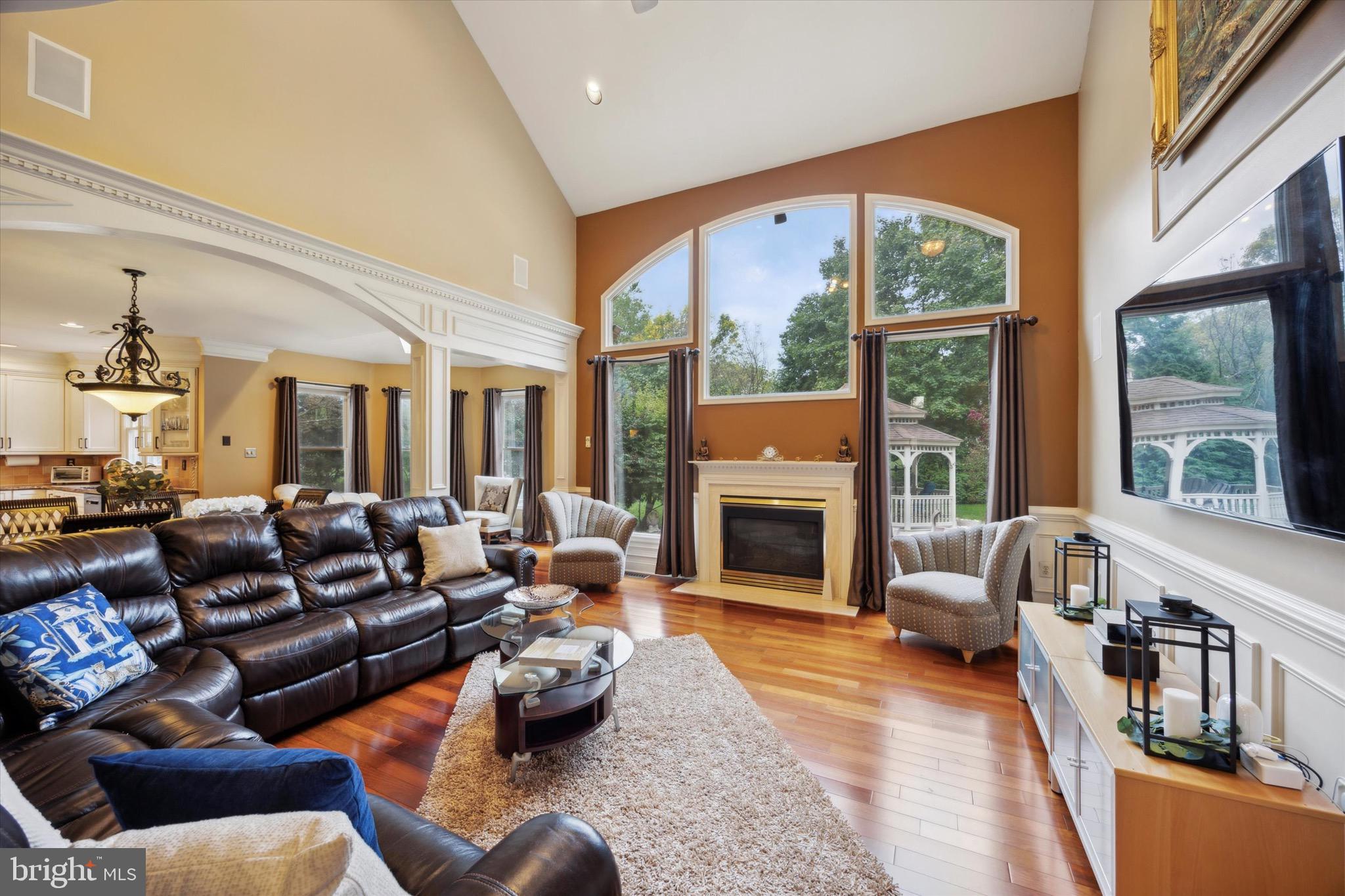 ESTATES OF MNTGMRY - Residential