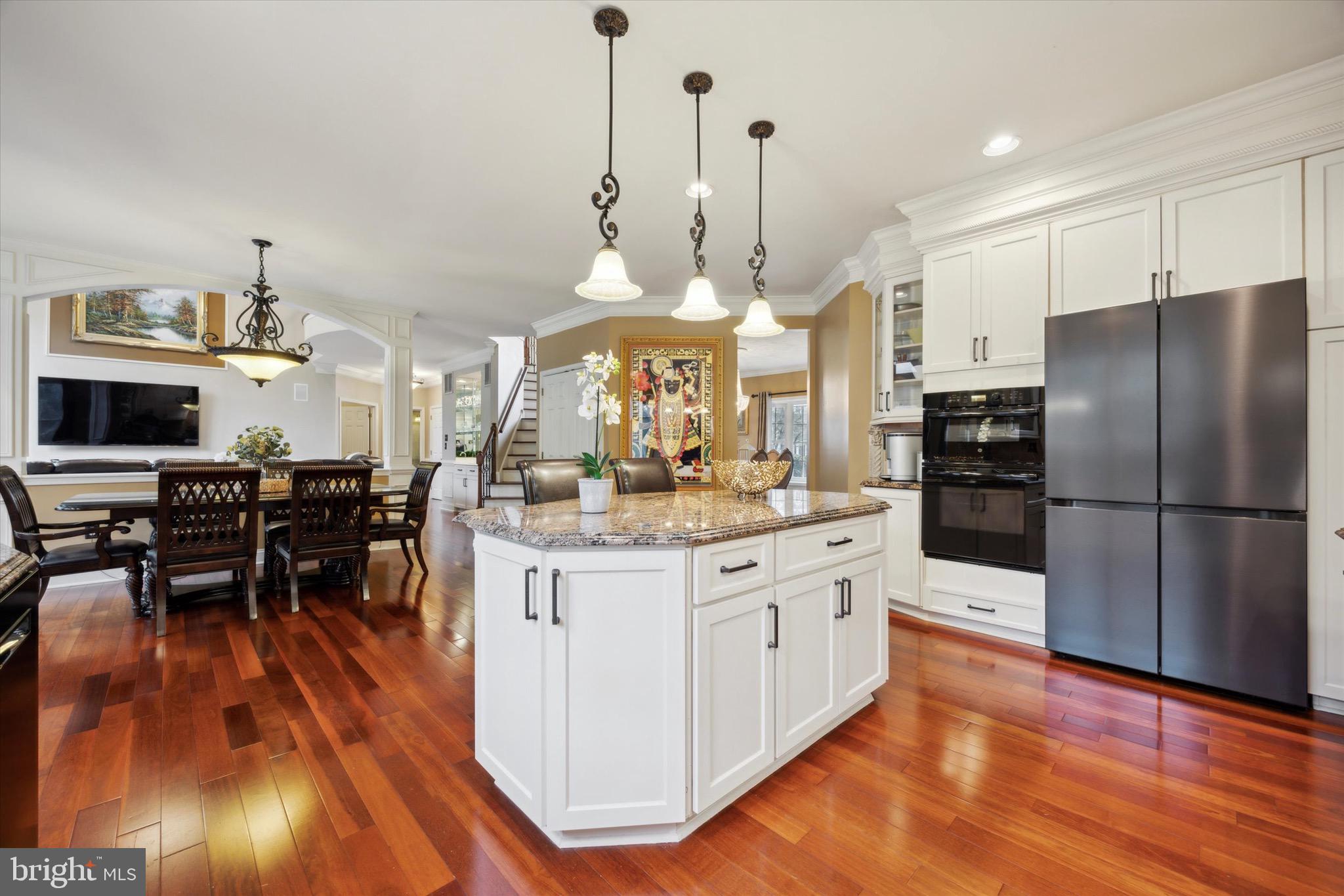 ESTATES OF MNTGMRY - Residential