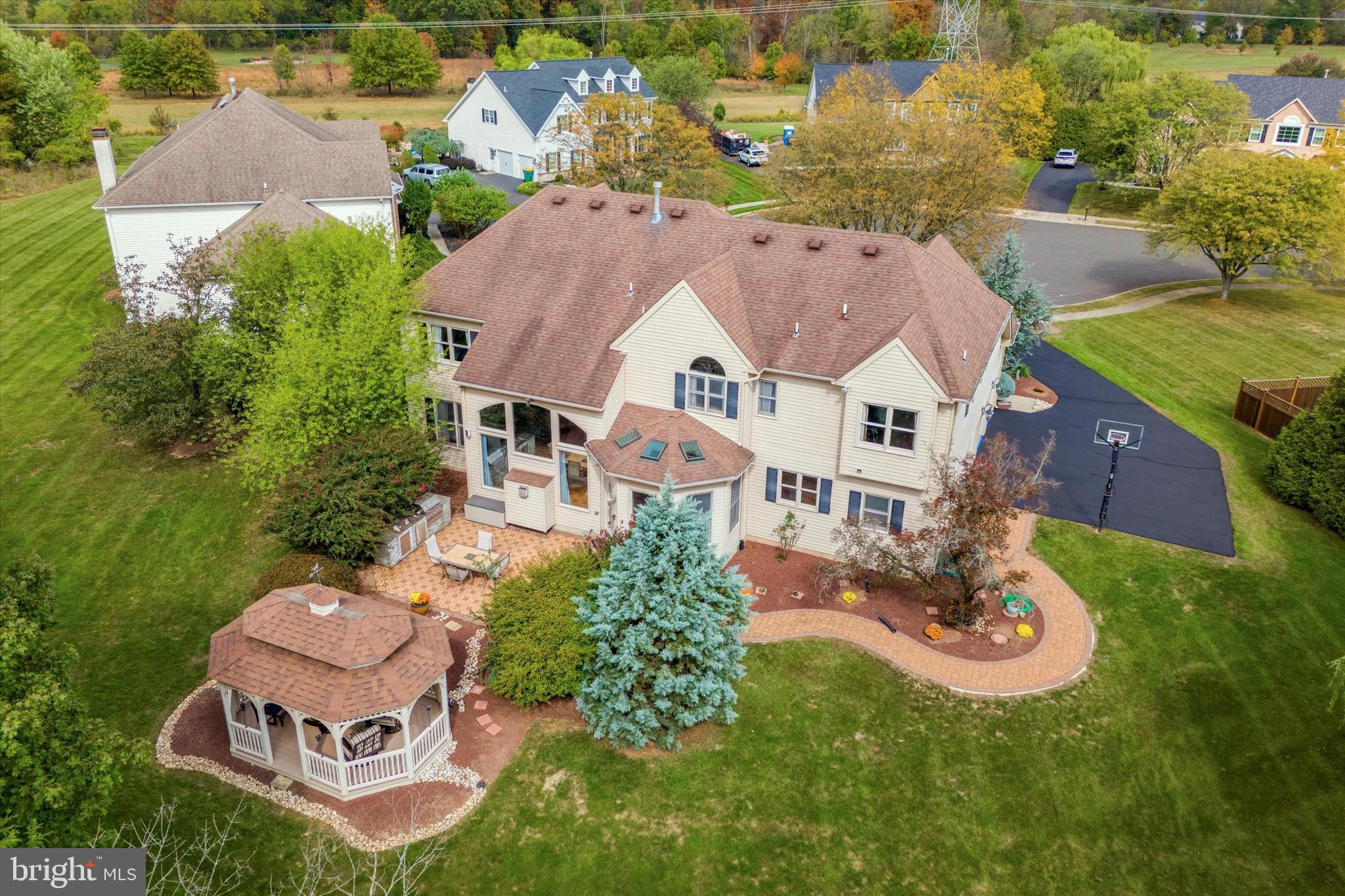 ESTATES OF MNTGMRY - Residential