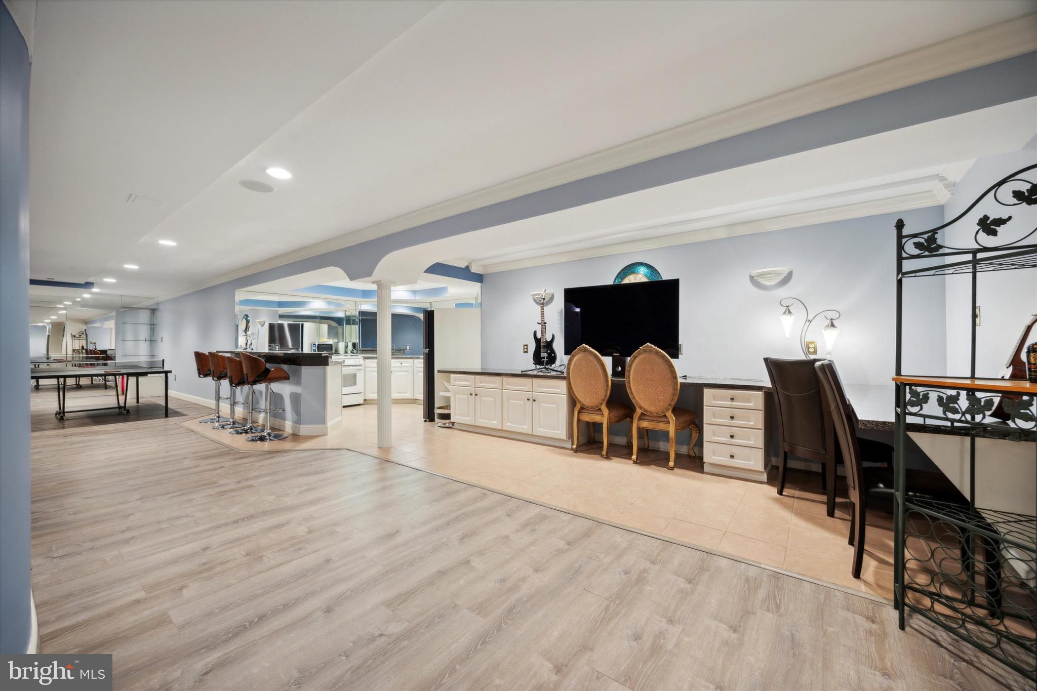 ESTATES OF MNTGMRY - Residential