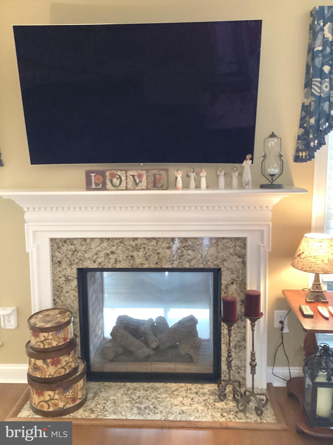 BENTLEY RIDGE - Residential