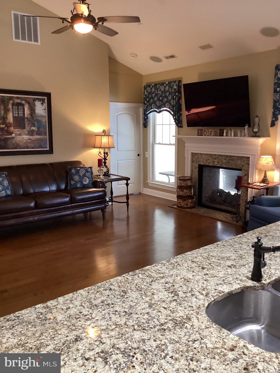 BENTLEY RIDGE - Residential