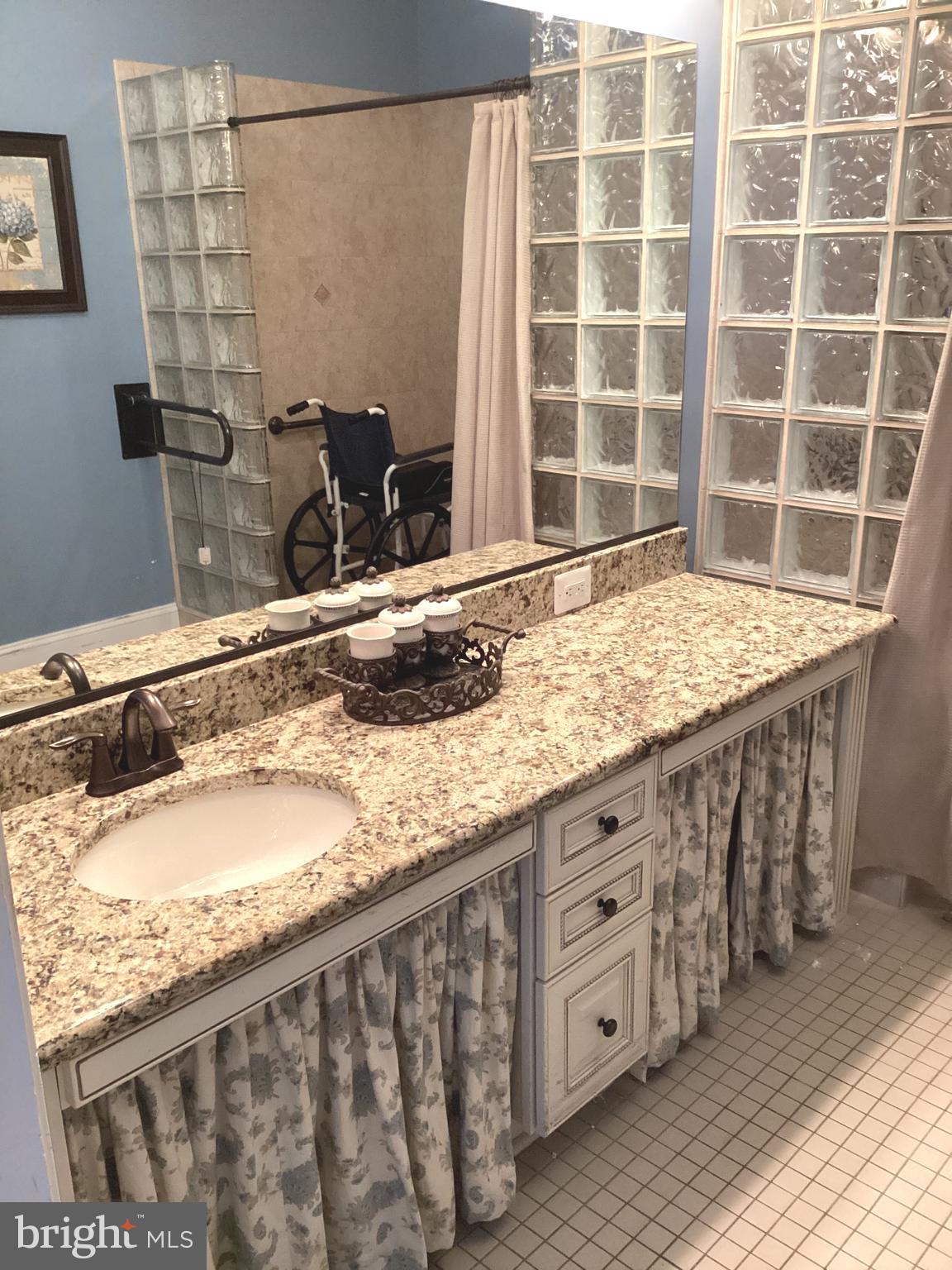 BENTLEY RIDGE - Residential