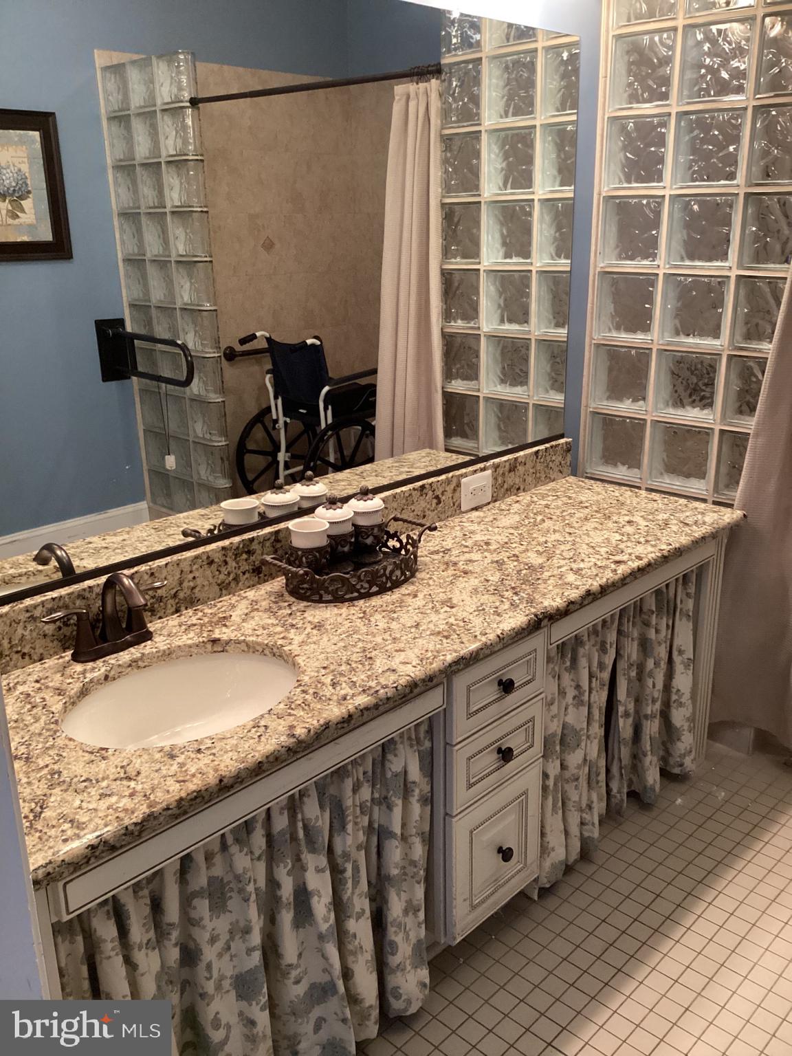 BENTLEY RIDGE - Residential