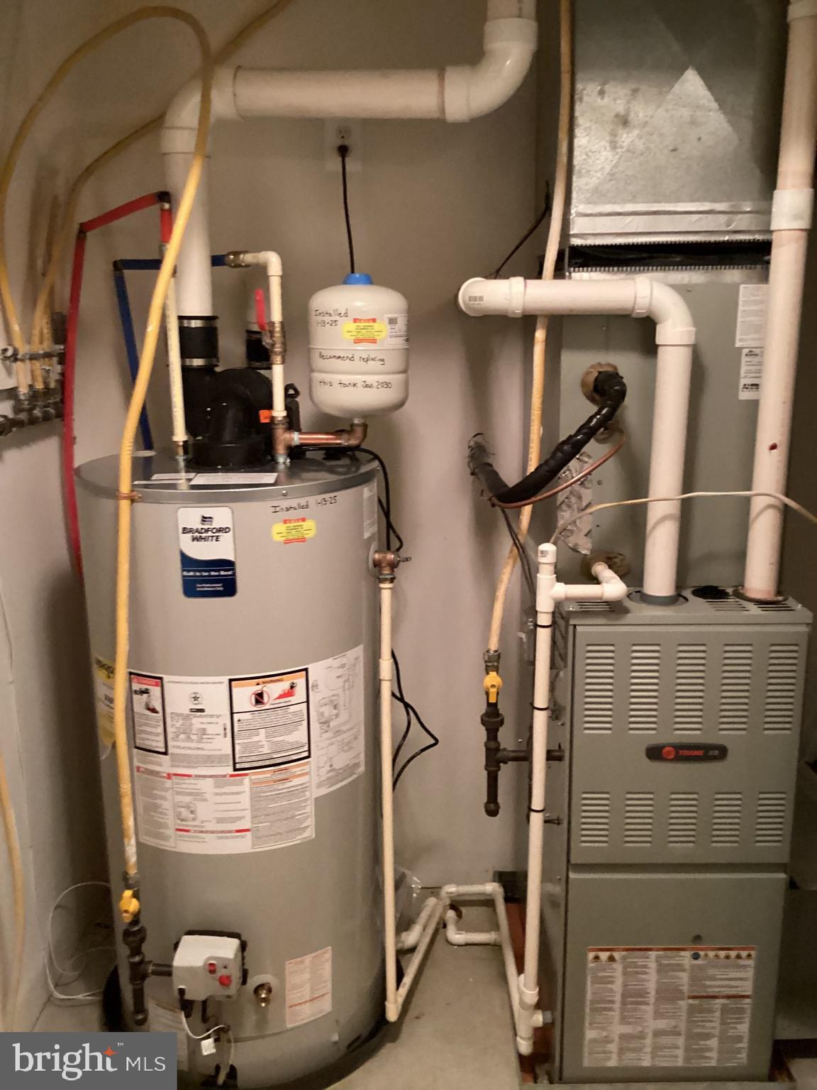 BENTLEY RIDGE - Residential