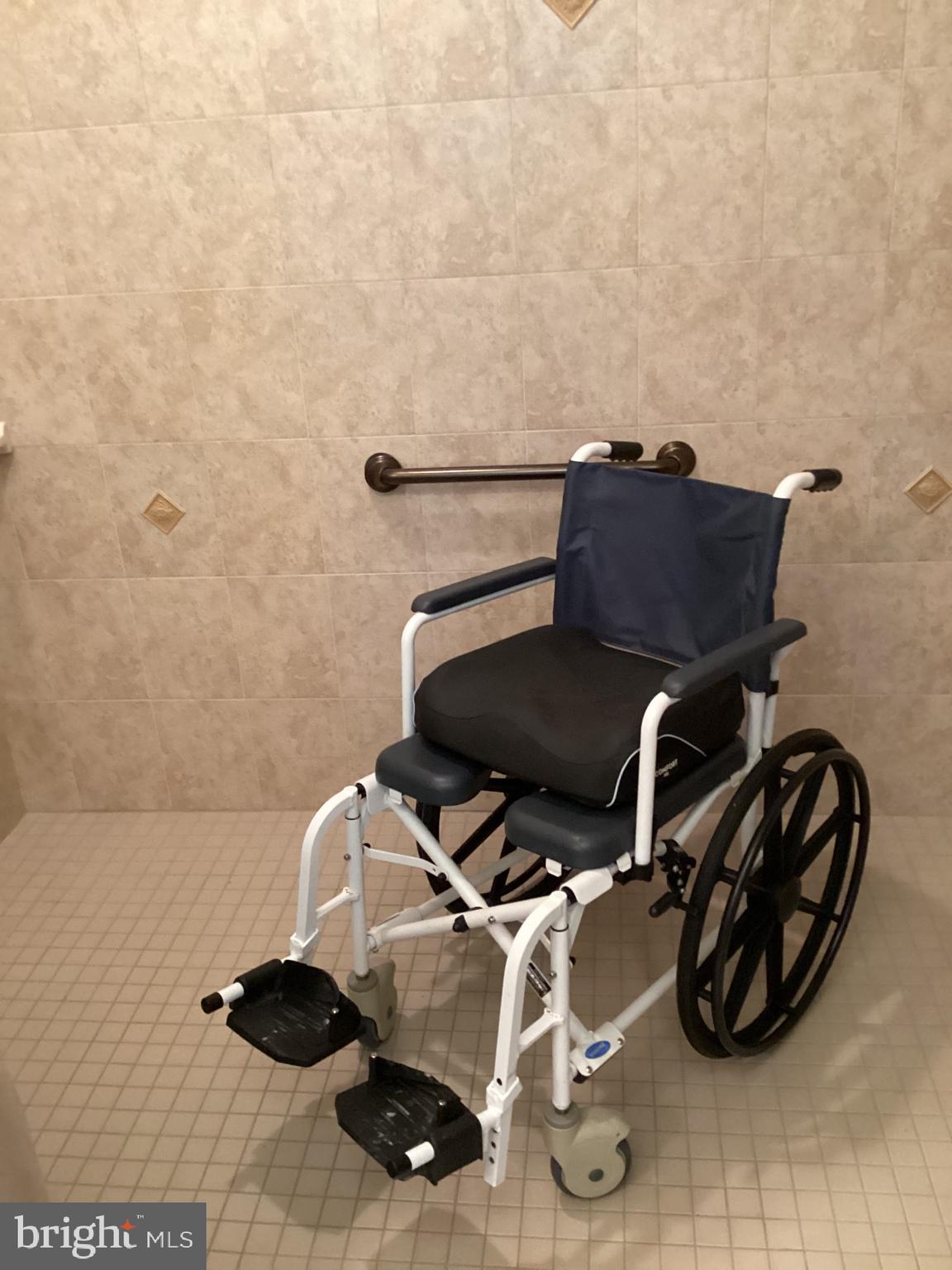 BENTLEY RIDGE - Residential