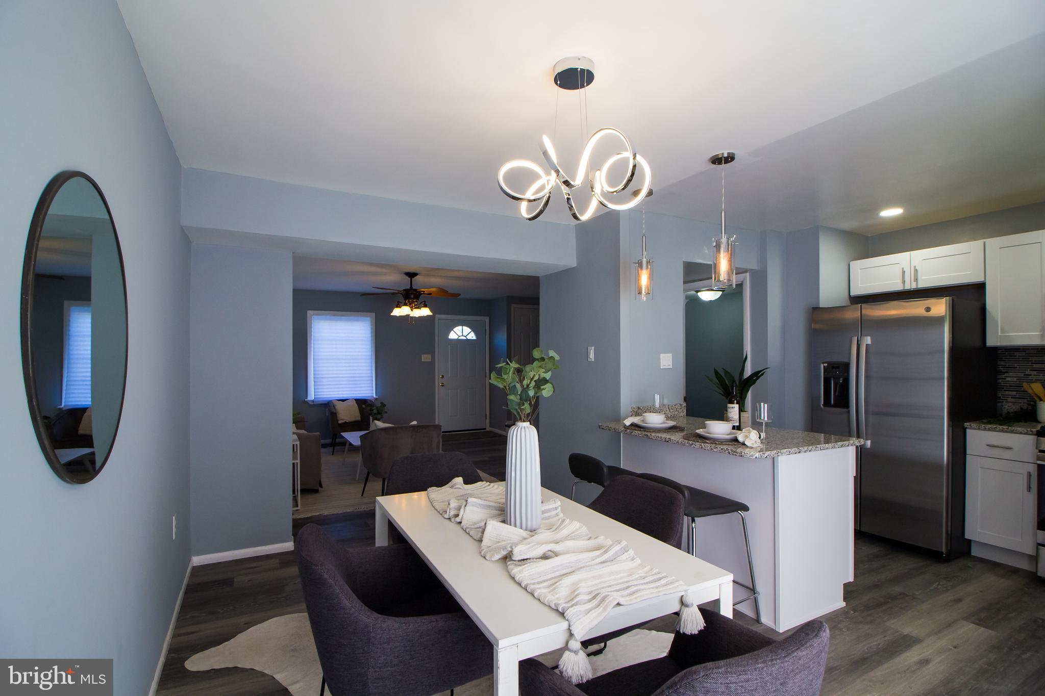 KINGS COURT - Residential