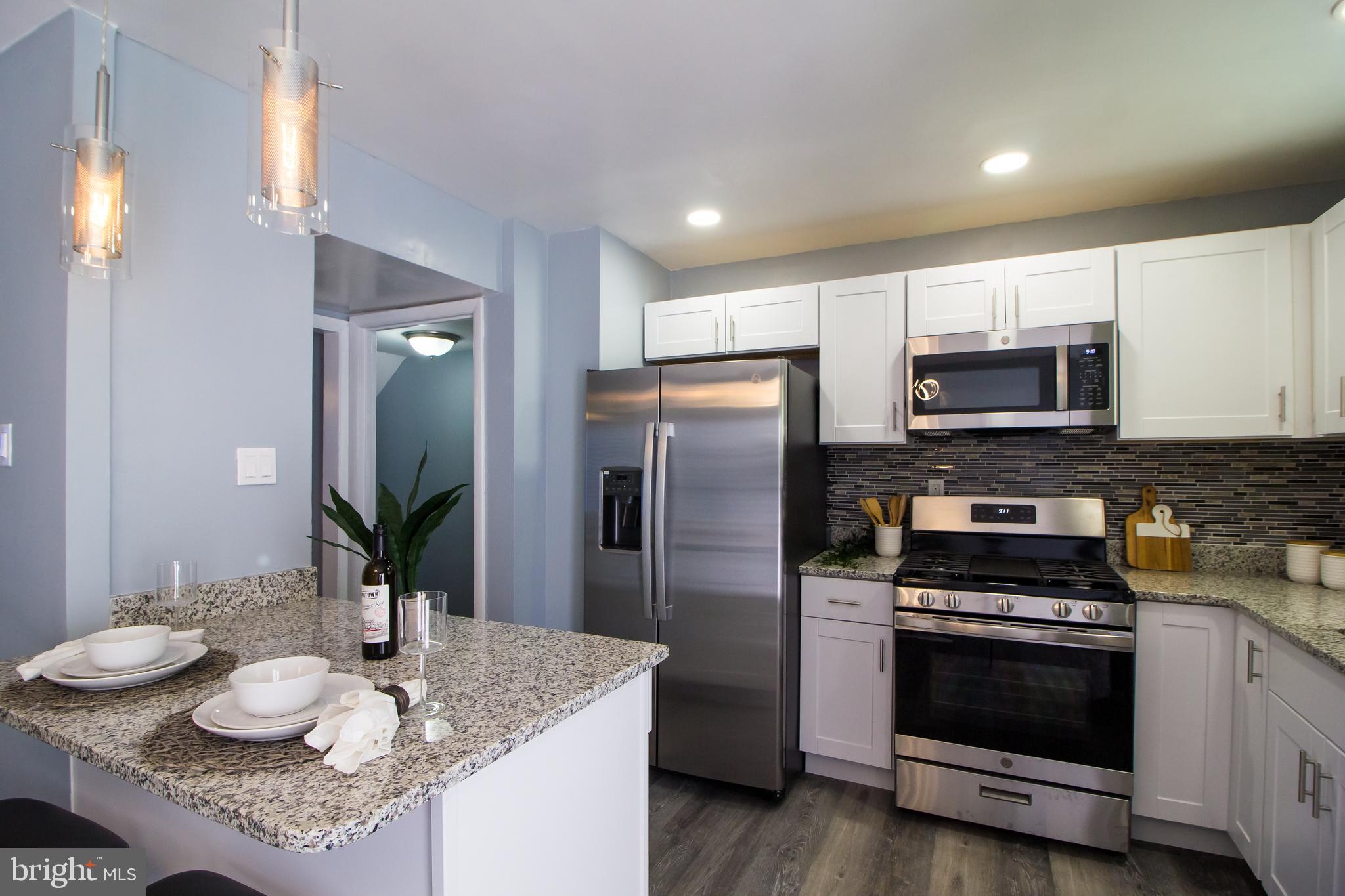 KINGS COURT - Residential