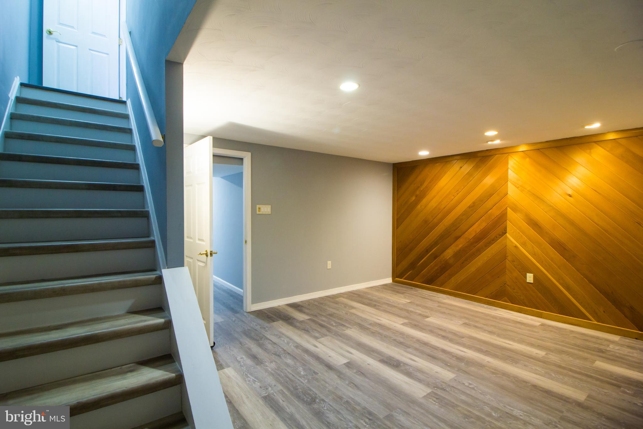 KINGS COURT - Residential