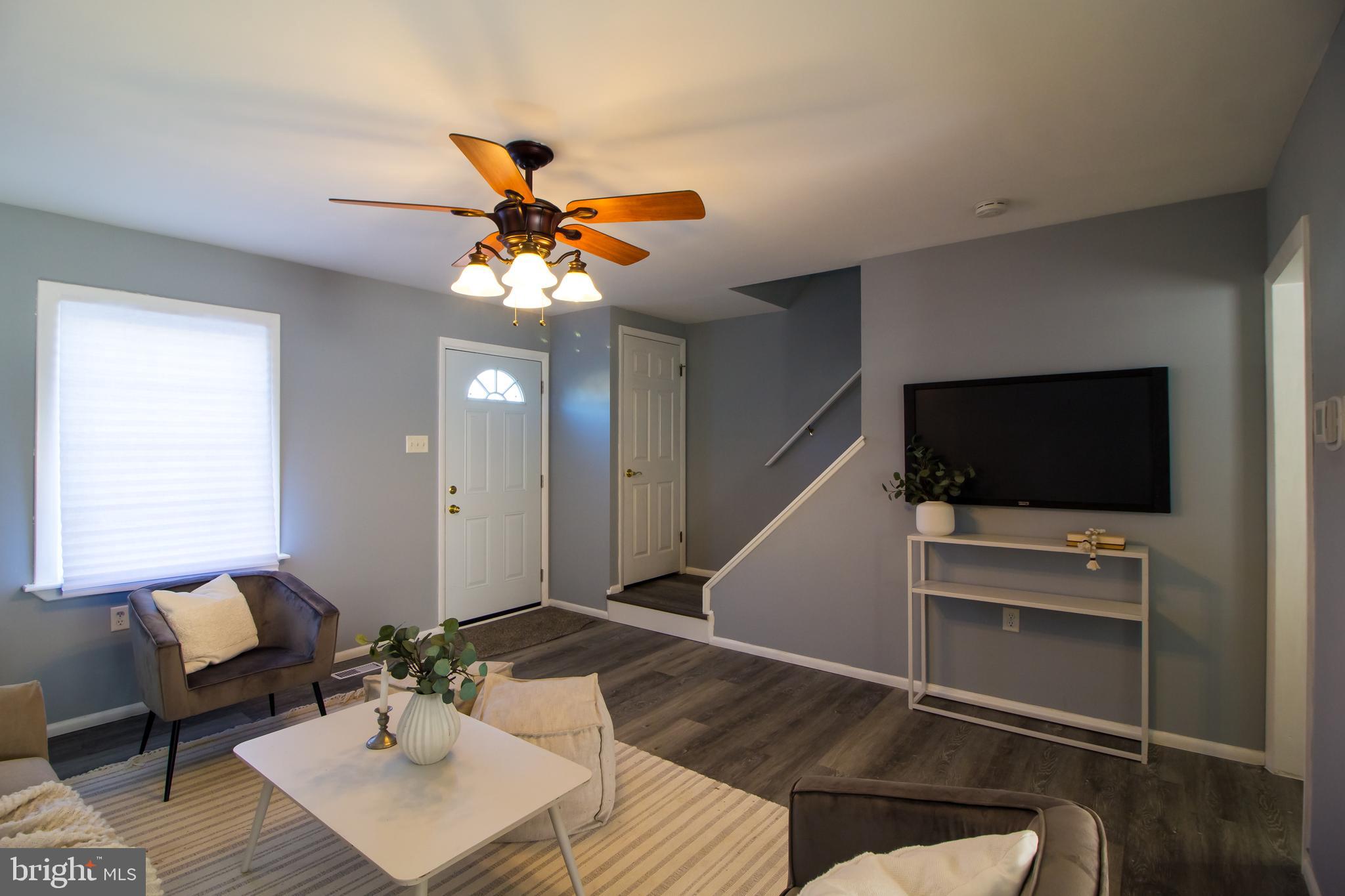 KINGS COURT - Residential