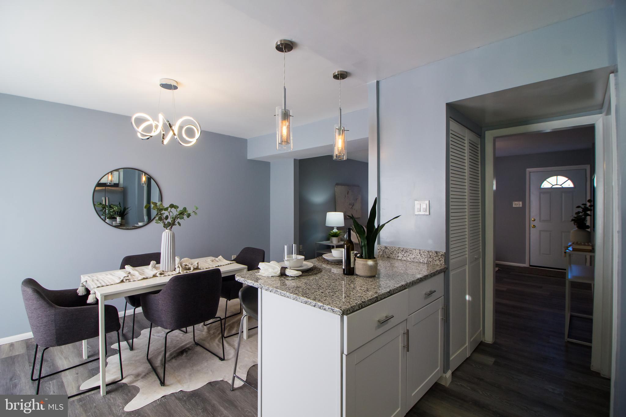 KINGS COURT - Residential