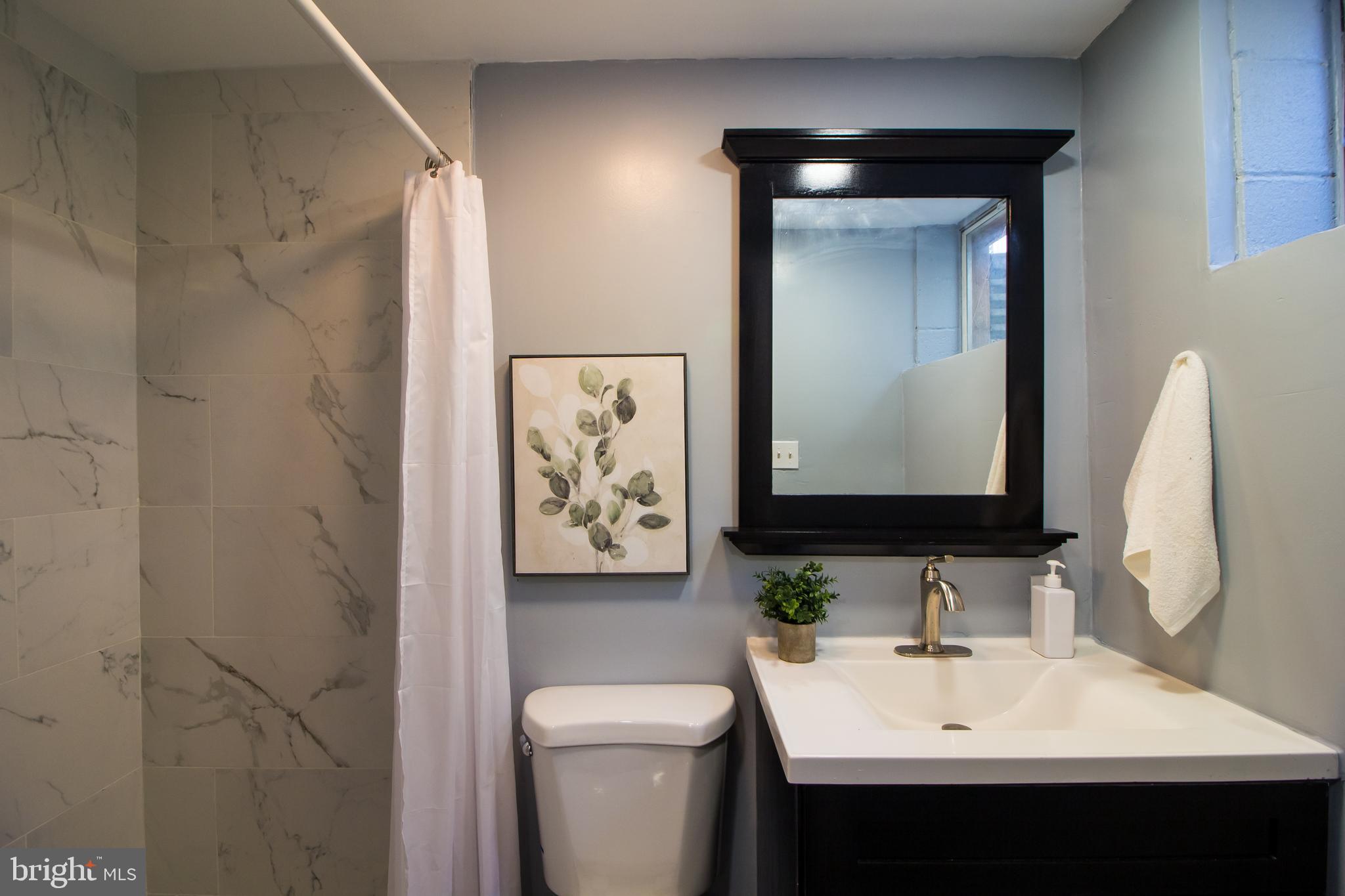 KINGS COURT - Residential