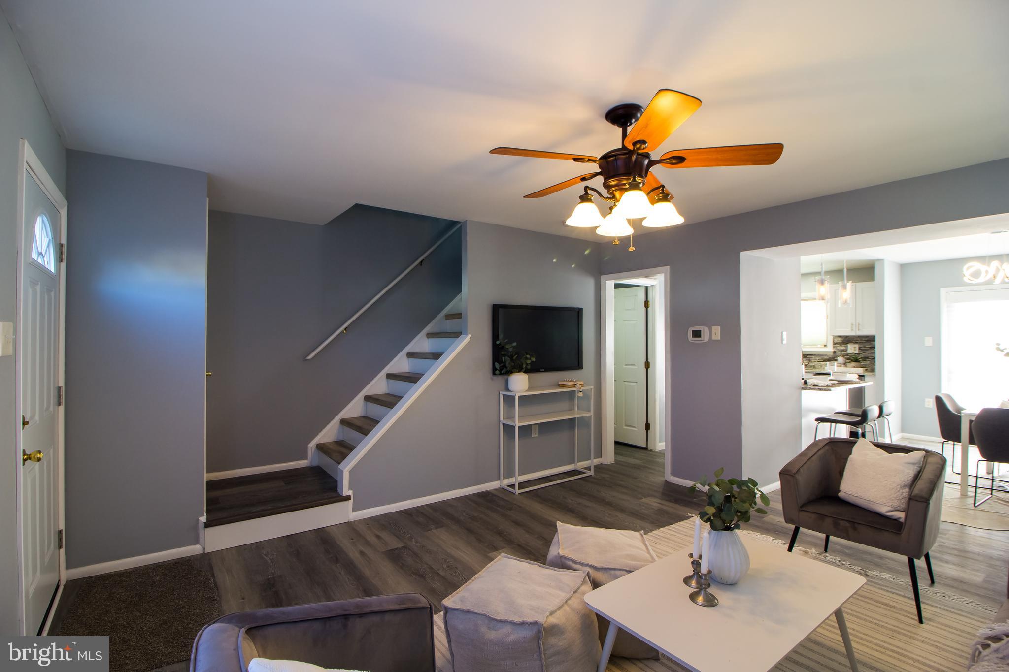 KINGS COURT - Residential