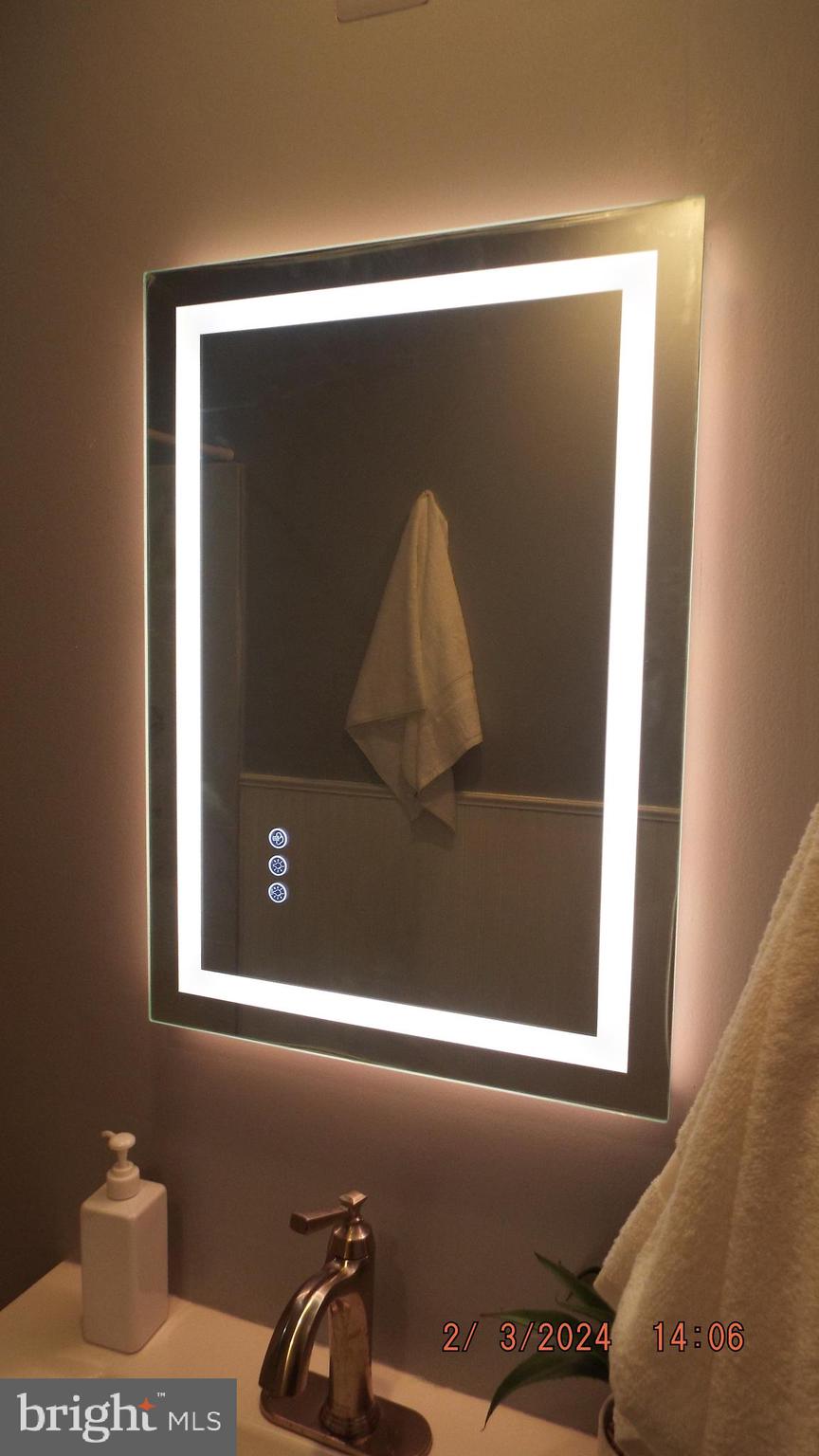 KINGS COURT - Residential