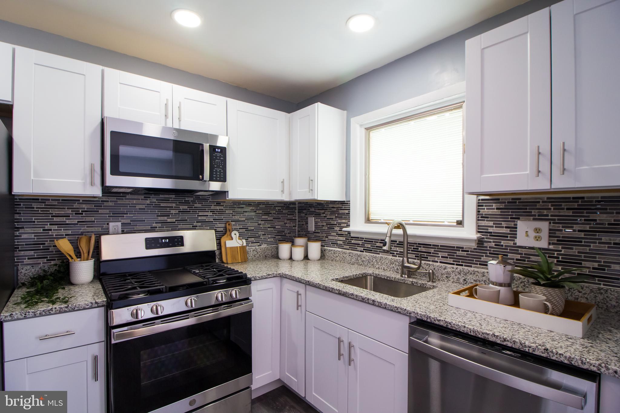 KINGS COURT - Residential