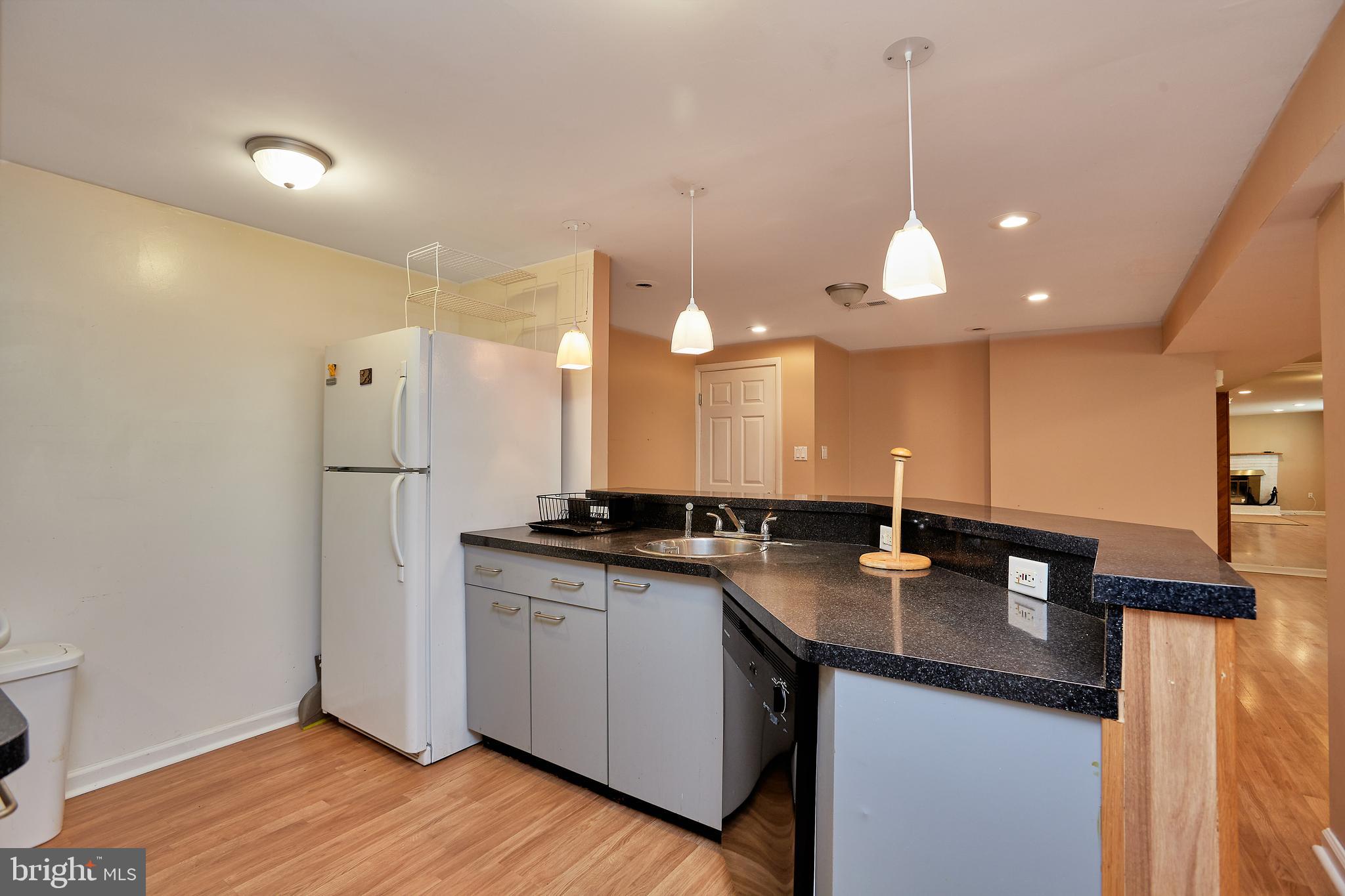 SUBURBAN ESTATES - Residential